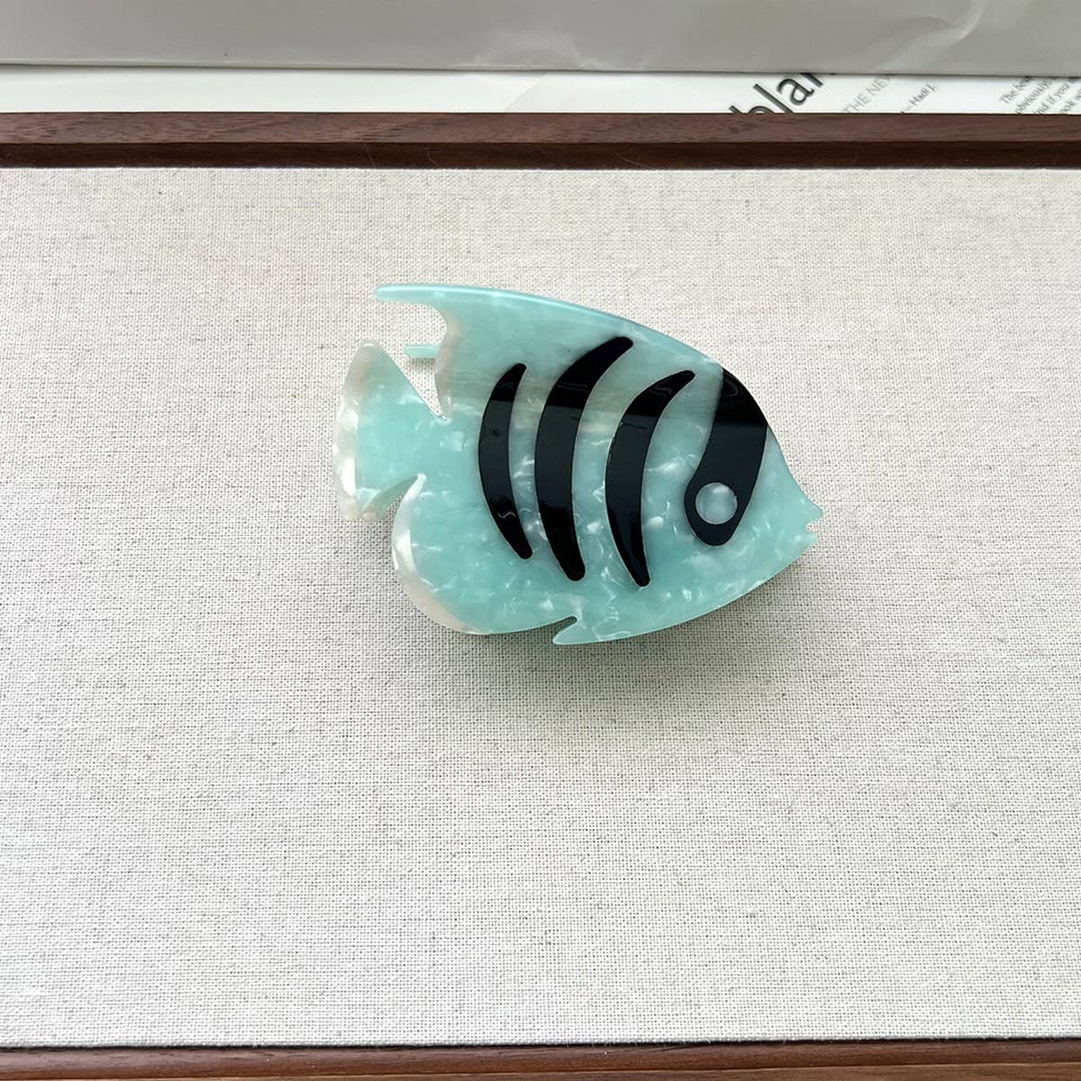 Dopamine Color Tropical Fish Acetate Claw Clip ? M