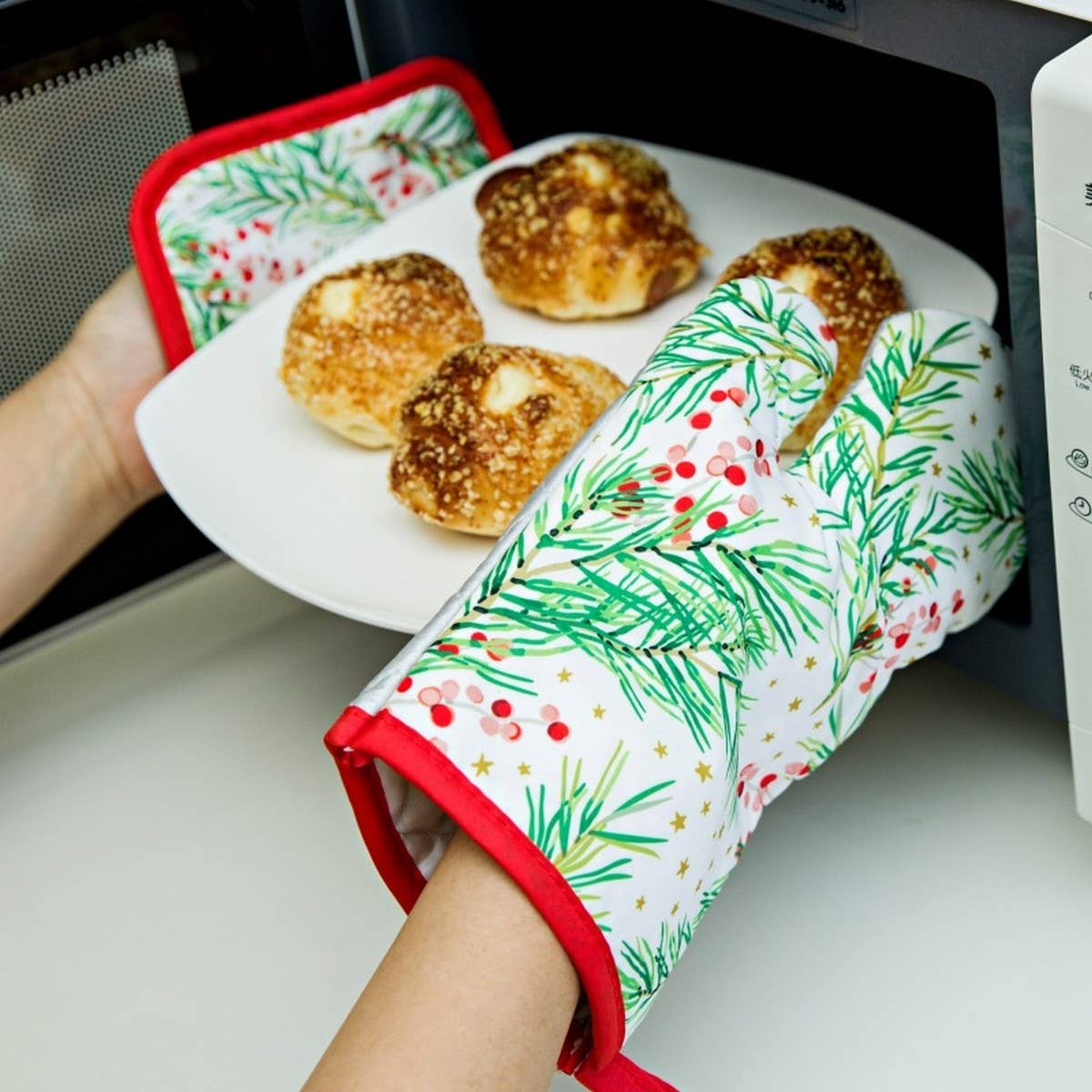CHRISTMAS SERIES BAKING ANTI-SCALDING GLOVES