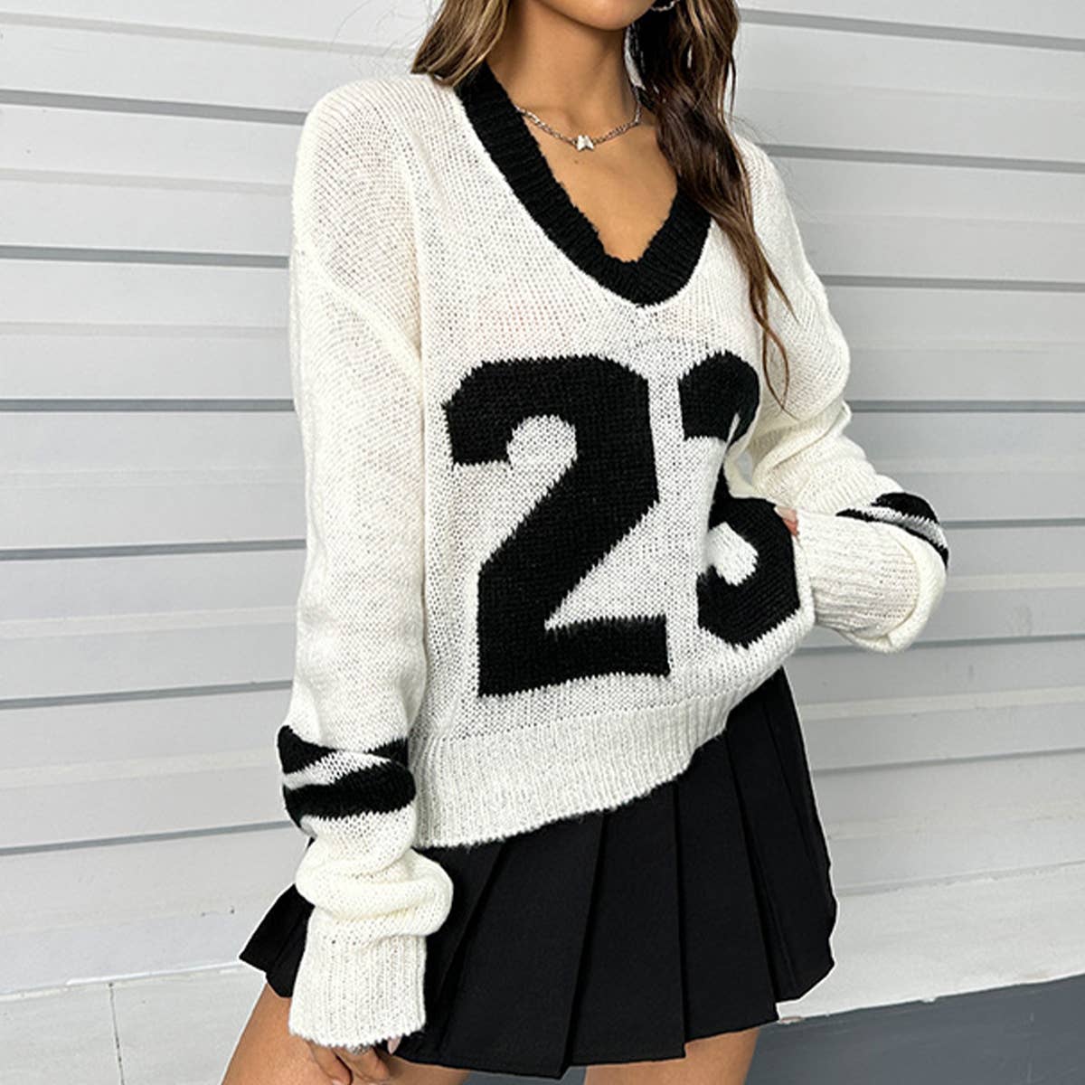 FAKE TWO LOOSE V-NECK LONG-SLEEVED KNITWEAR