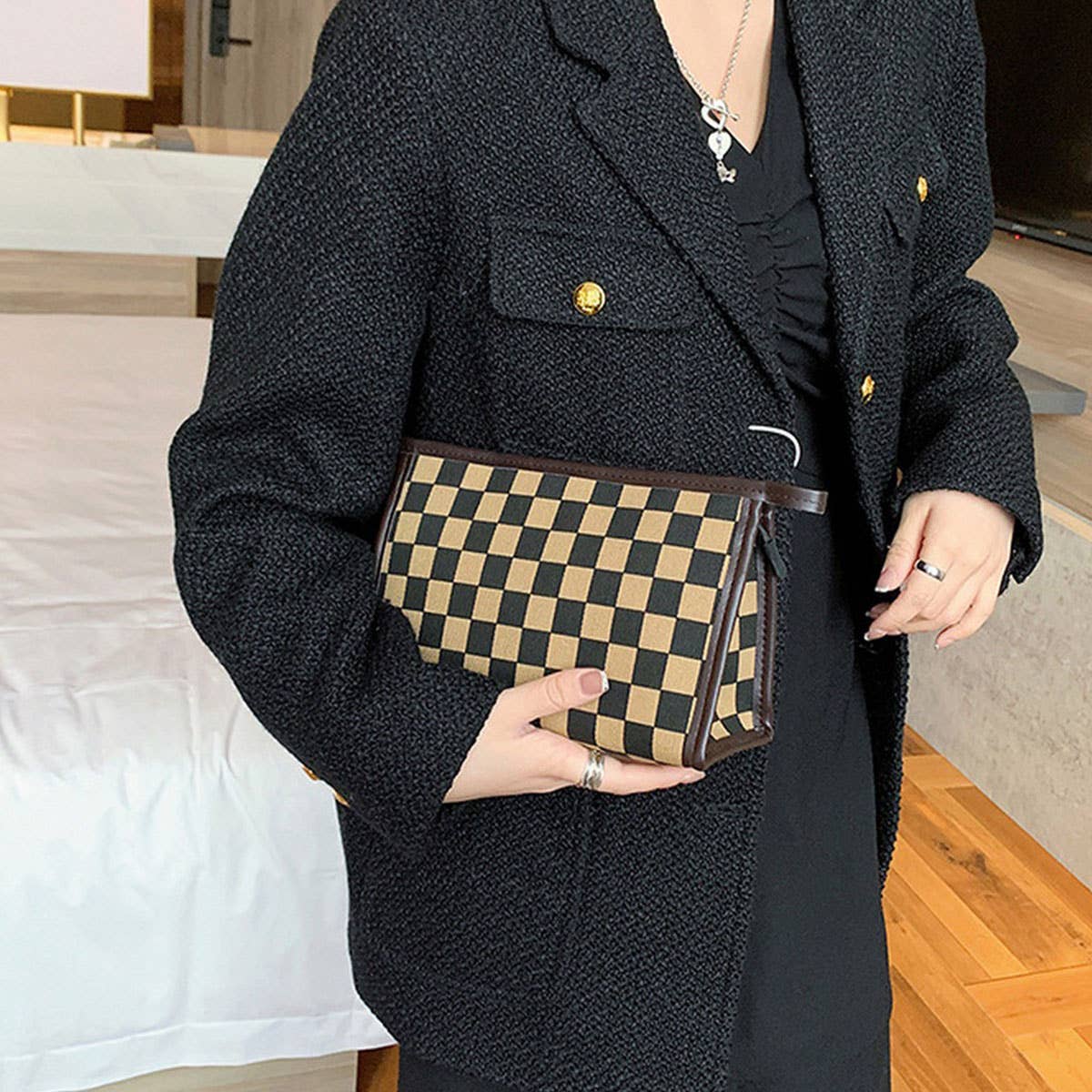 NEW LATTICE FLAT LARGE CAPACITY COSMETIC BAG_CWAB4480