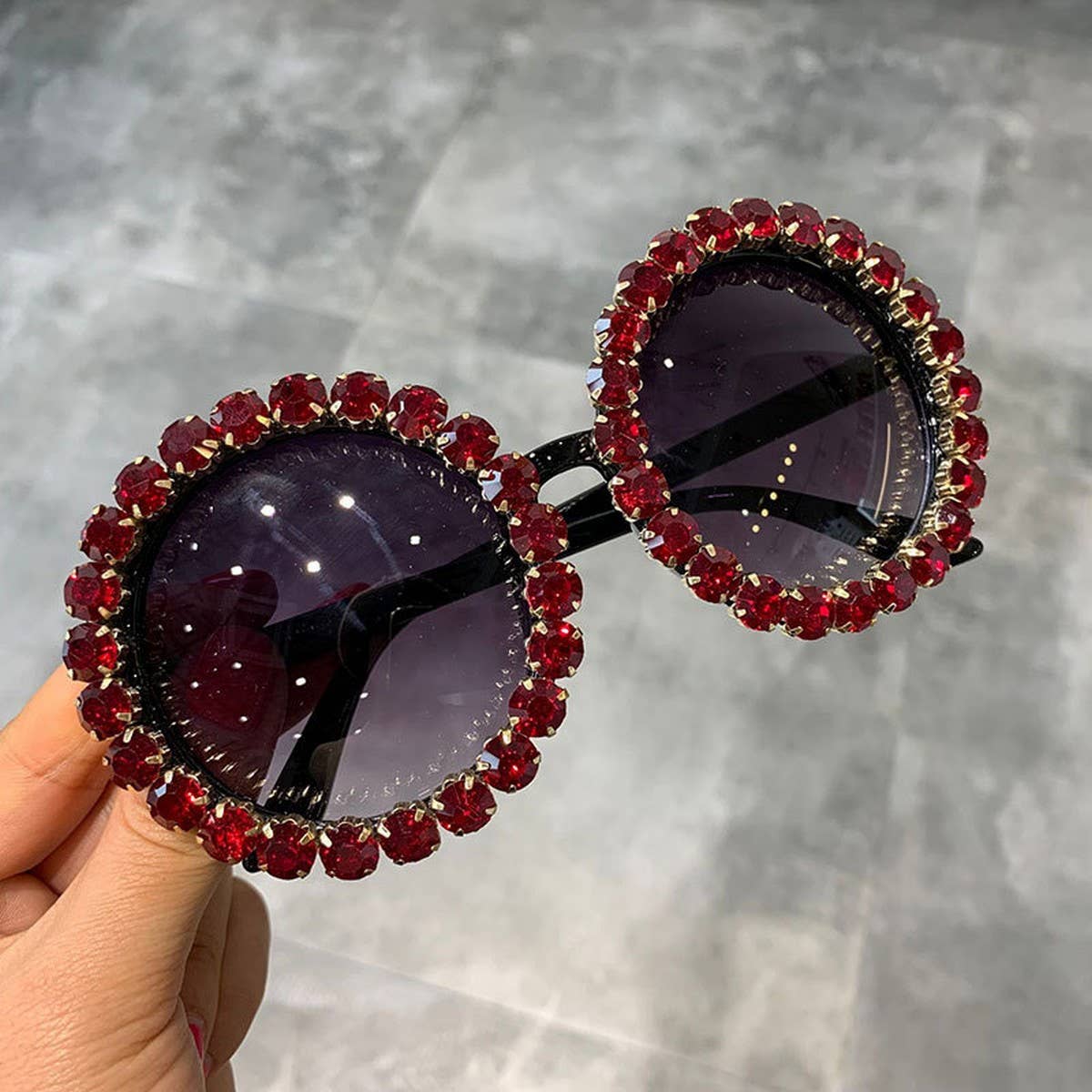 DIAMOND EXAGGERATED ROUND FRAME SUNGLASSES