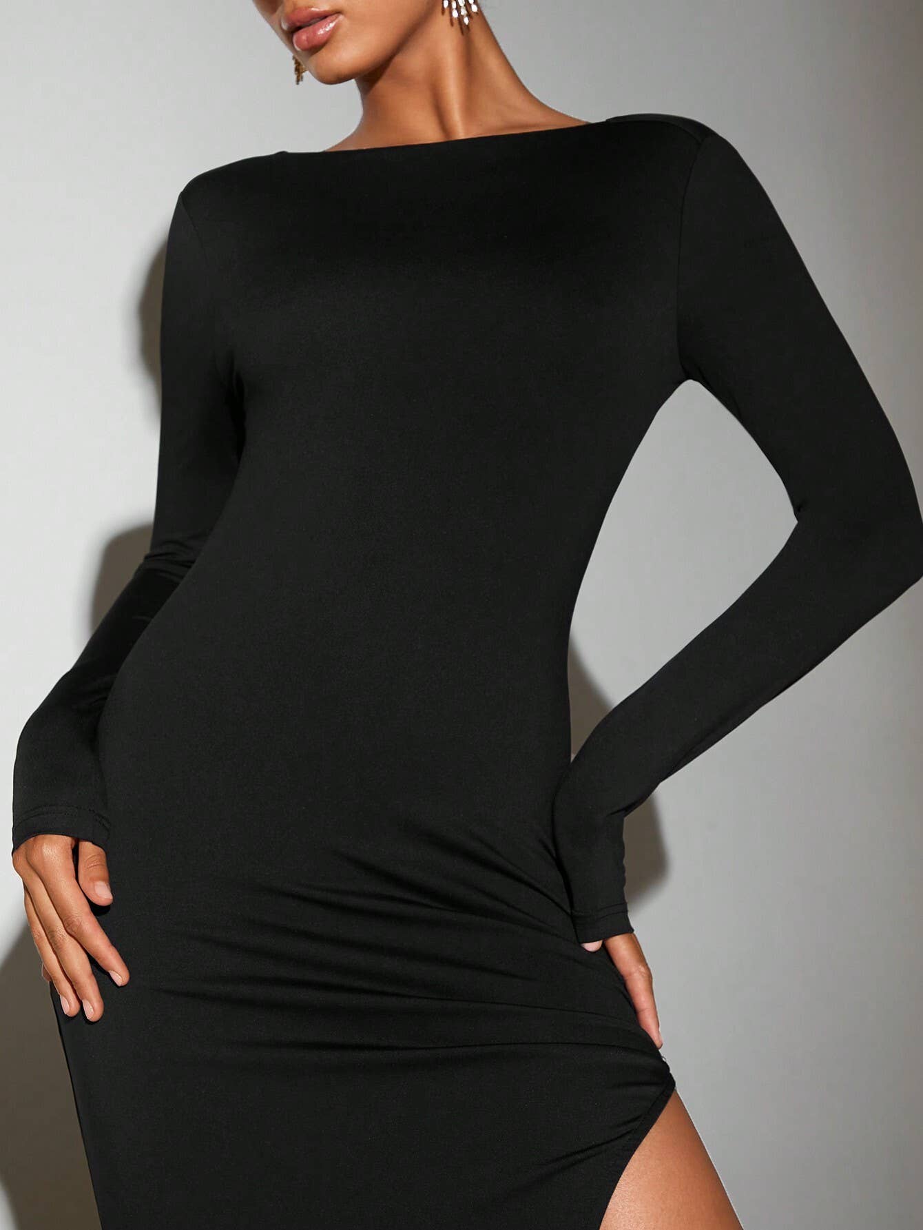 ROUND NECK LARGE BACKLESS DESIGN SENSE LONG DRESS