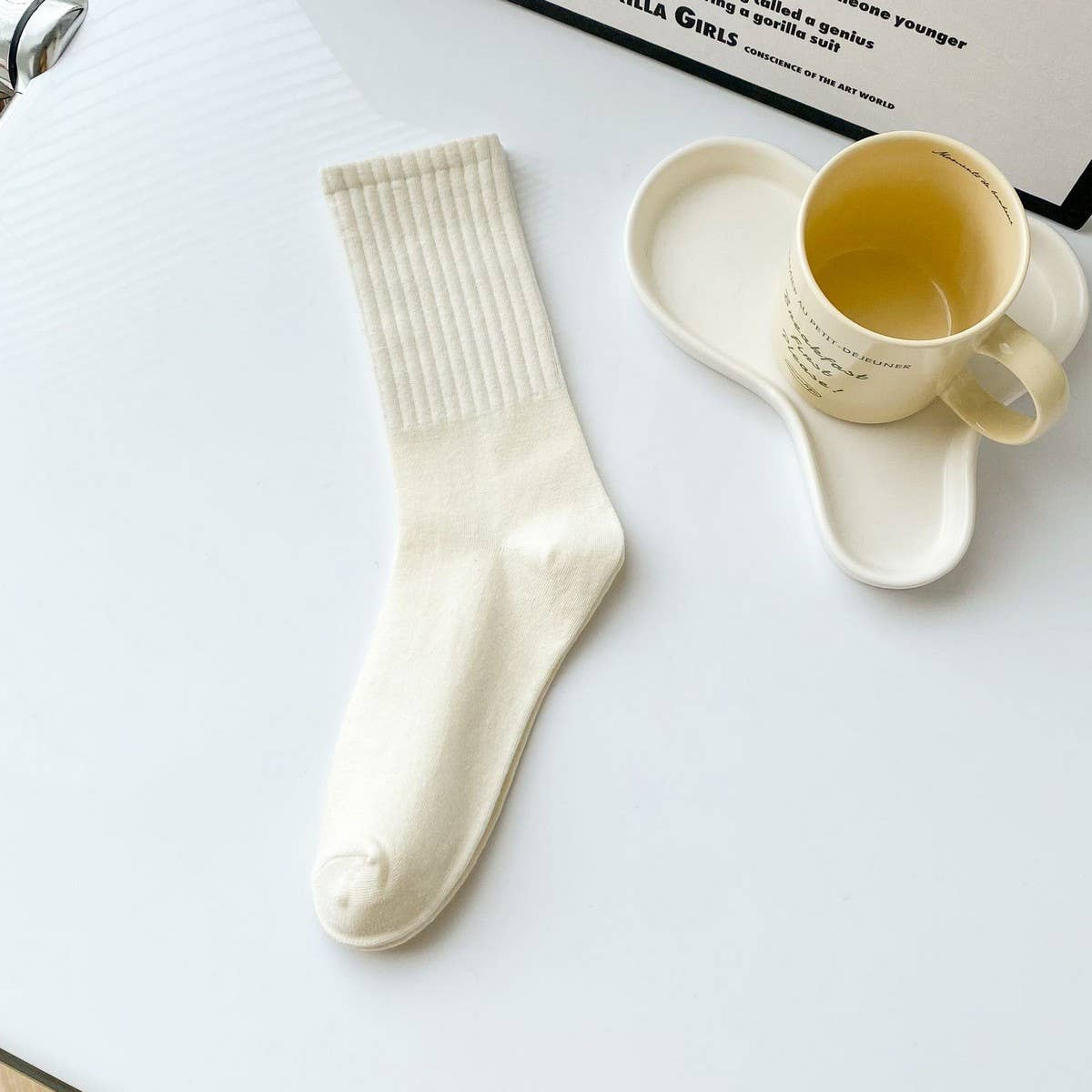 NEW SOLID COLOR CASUAL WOMEN'S MID-CALF SOCKS_CWMS1402
