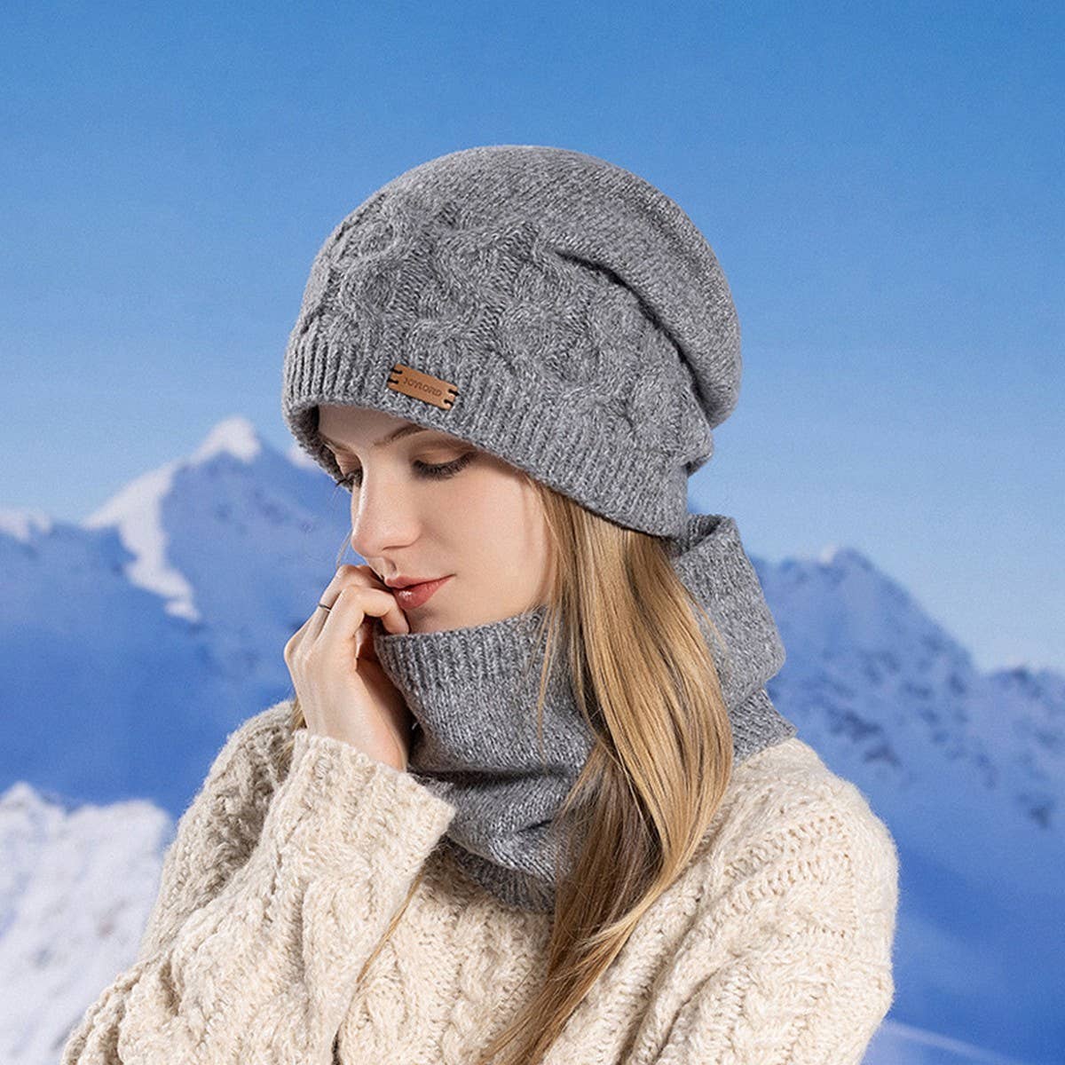 WINTER OUTDOOR CYCLING HAT AND SCARF TWO-PIECE SET