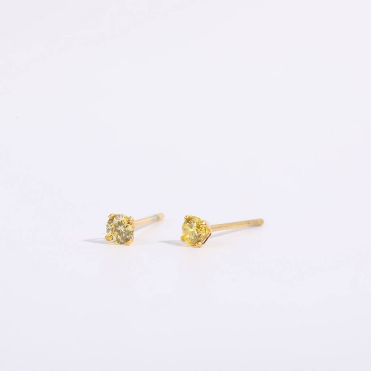 December Birthstone Stud Earrings 18K Zircon