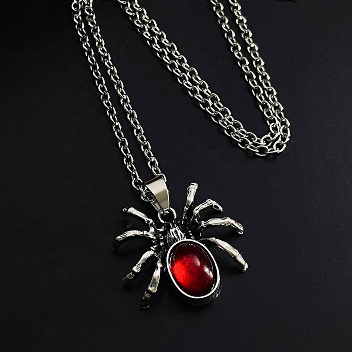 TRENDY RETRO HALLOWEEN SPIDER PENDANT NECKLACE