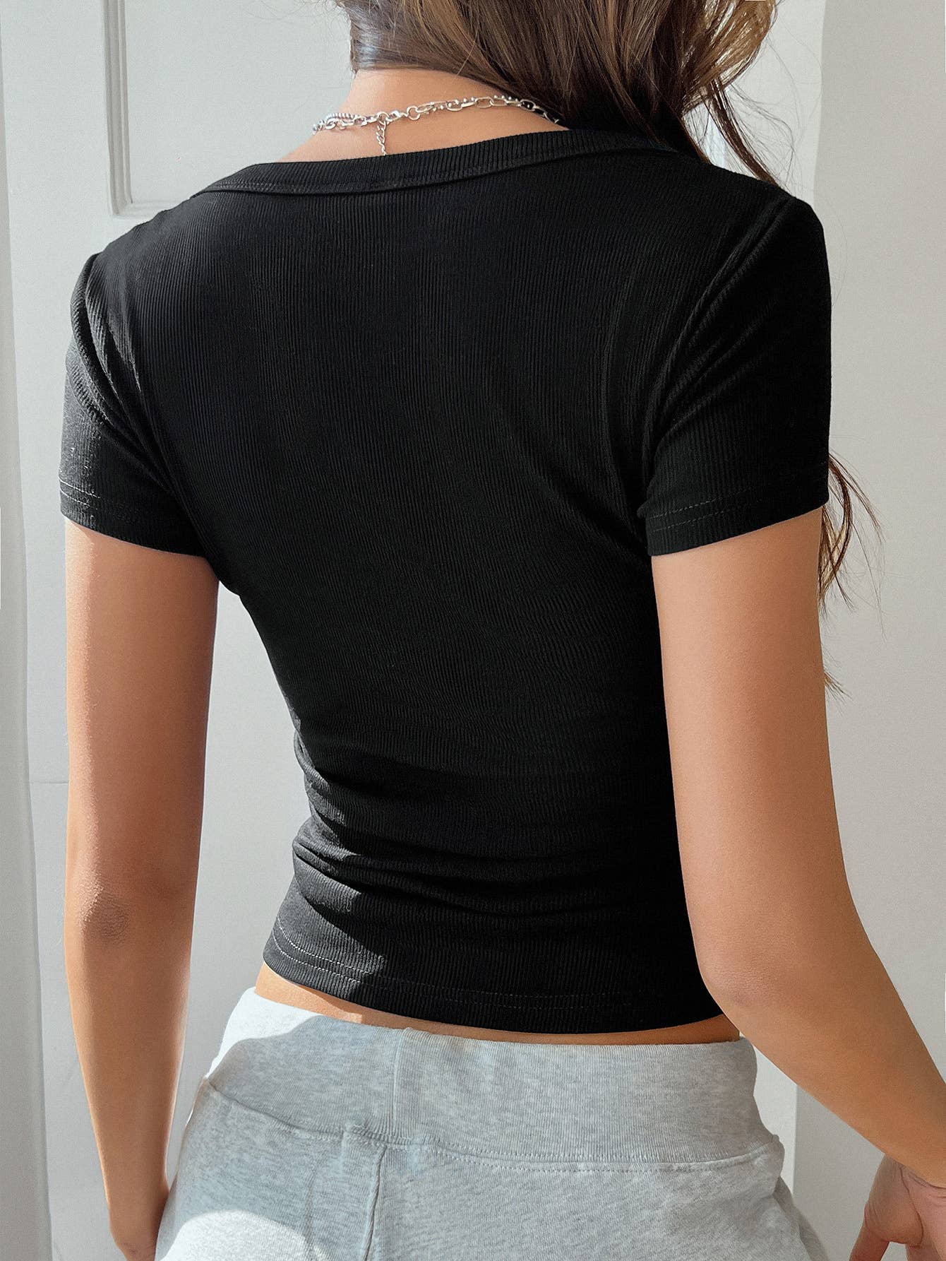 Threaded sexy solid color short-sleeved T-shirt