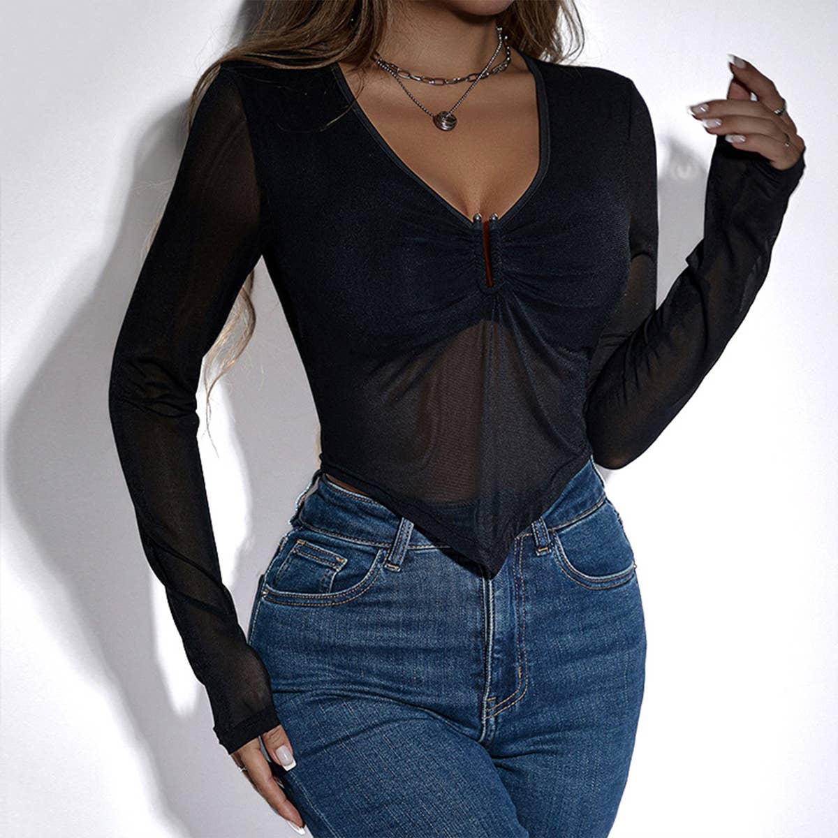 V-neck solid color gauze see-through T-shirt