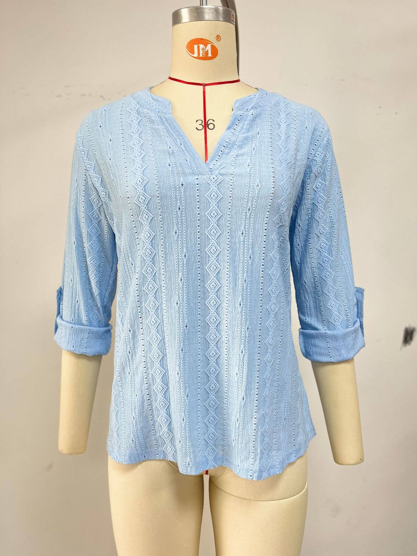 V-neck mid-sleeve button-up jacquard T-shirt