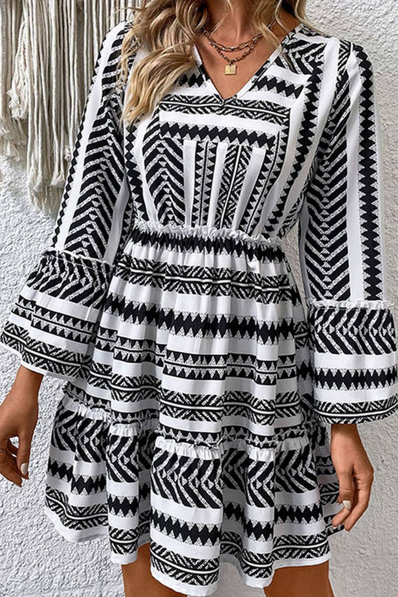 CWDSD1997_V-neck long-sleeve ruffled pleated mini dress