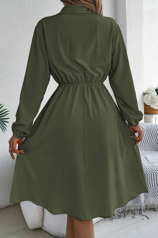 CWDSD5772_LONG-SLEEVED BUTTON-UP DRESS WITH WAIST TUCKED