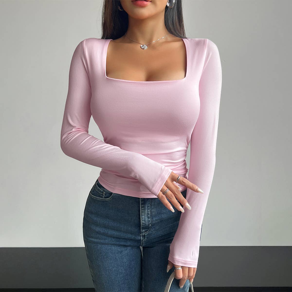 SQUARE-NECK LONG-SLEEVED PULLOVER BODICE