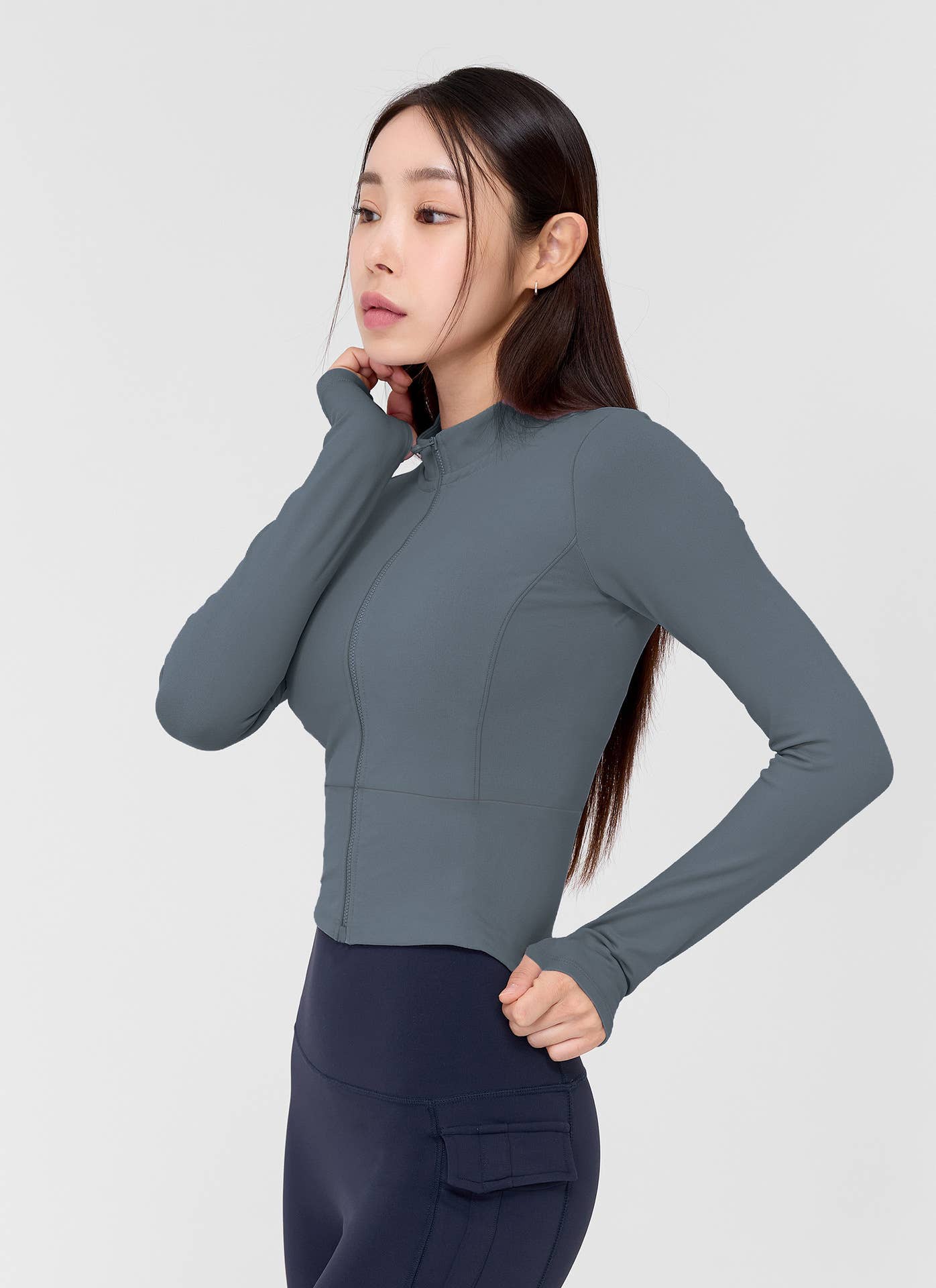 Highly elastic and quick-drying sports jacket