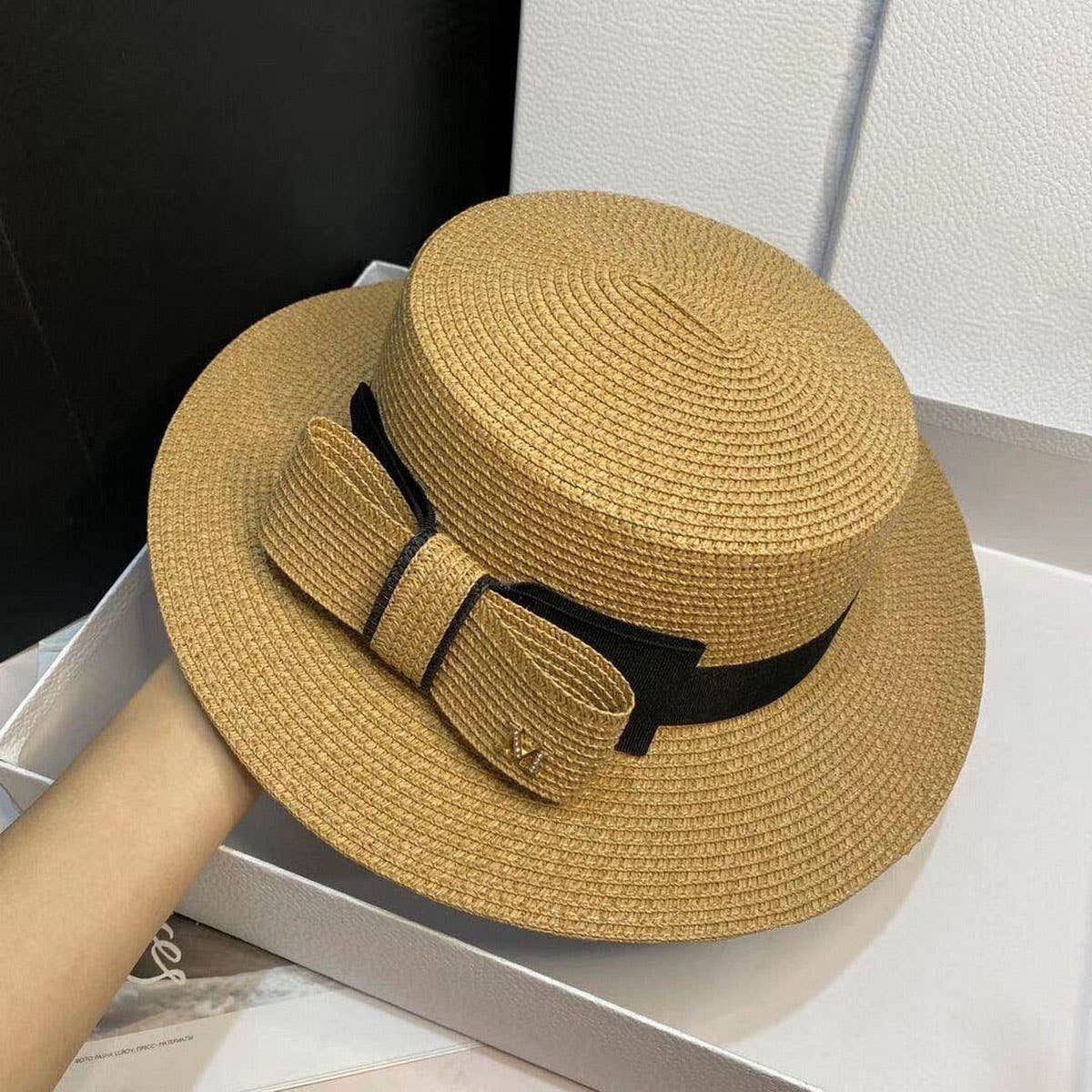 Simple bow flat top letter straw hat for women_CWAH3466
