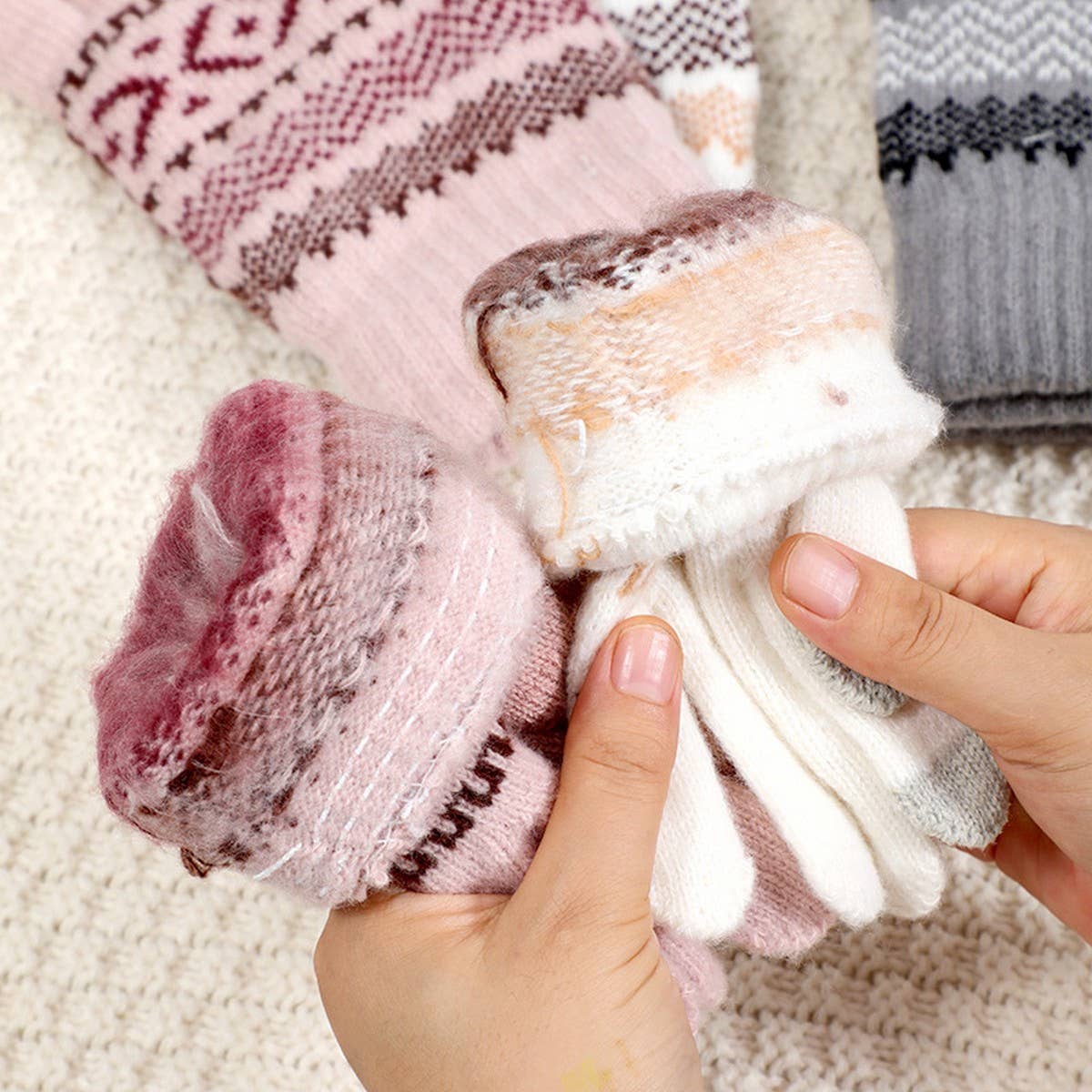WINTER DOUBLE-LAYER THICKENED KNITTED GLOVES_CWAG0390