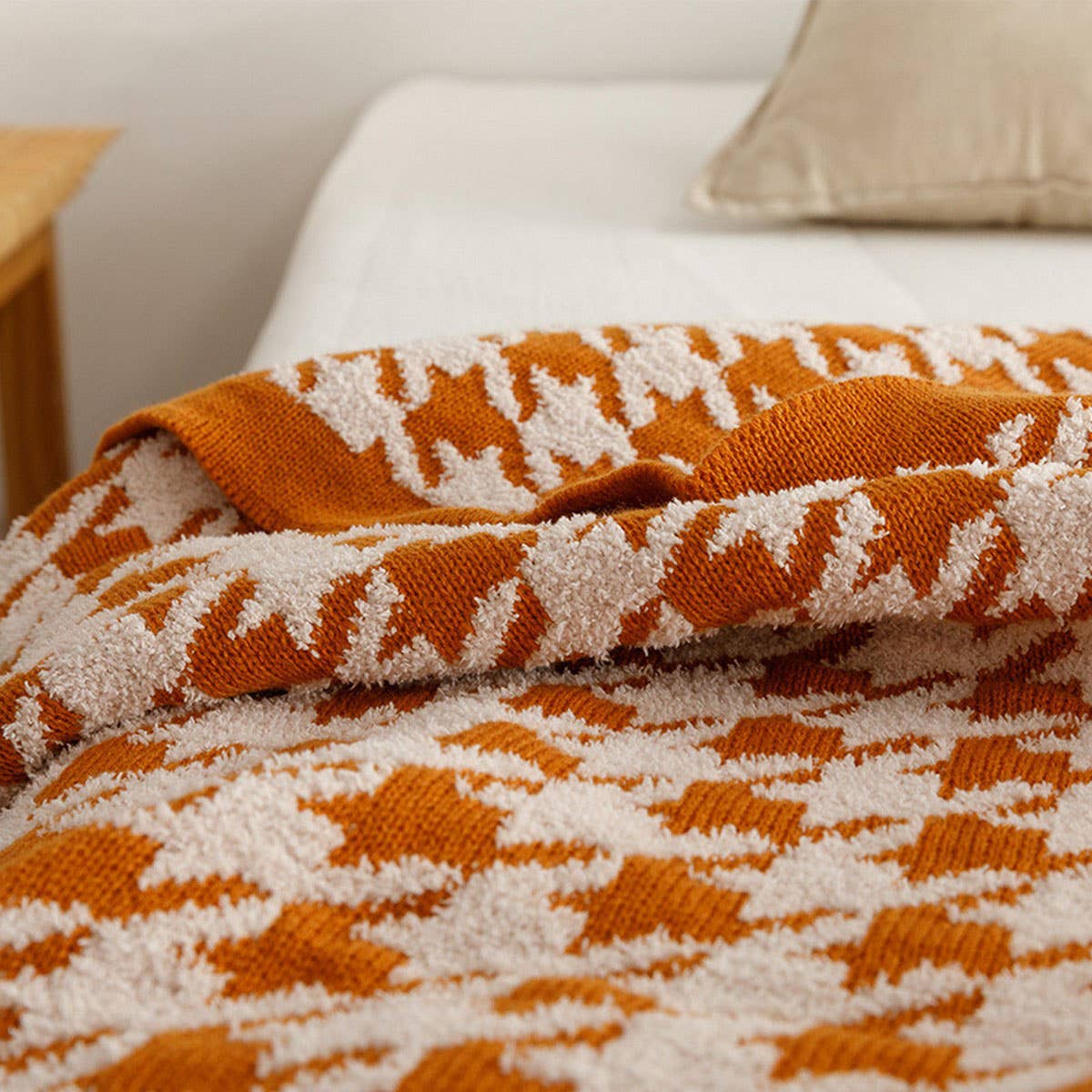 VERSATILE HOUNDSTOOTH KNITTED WOOL THROW BLANKET