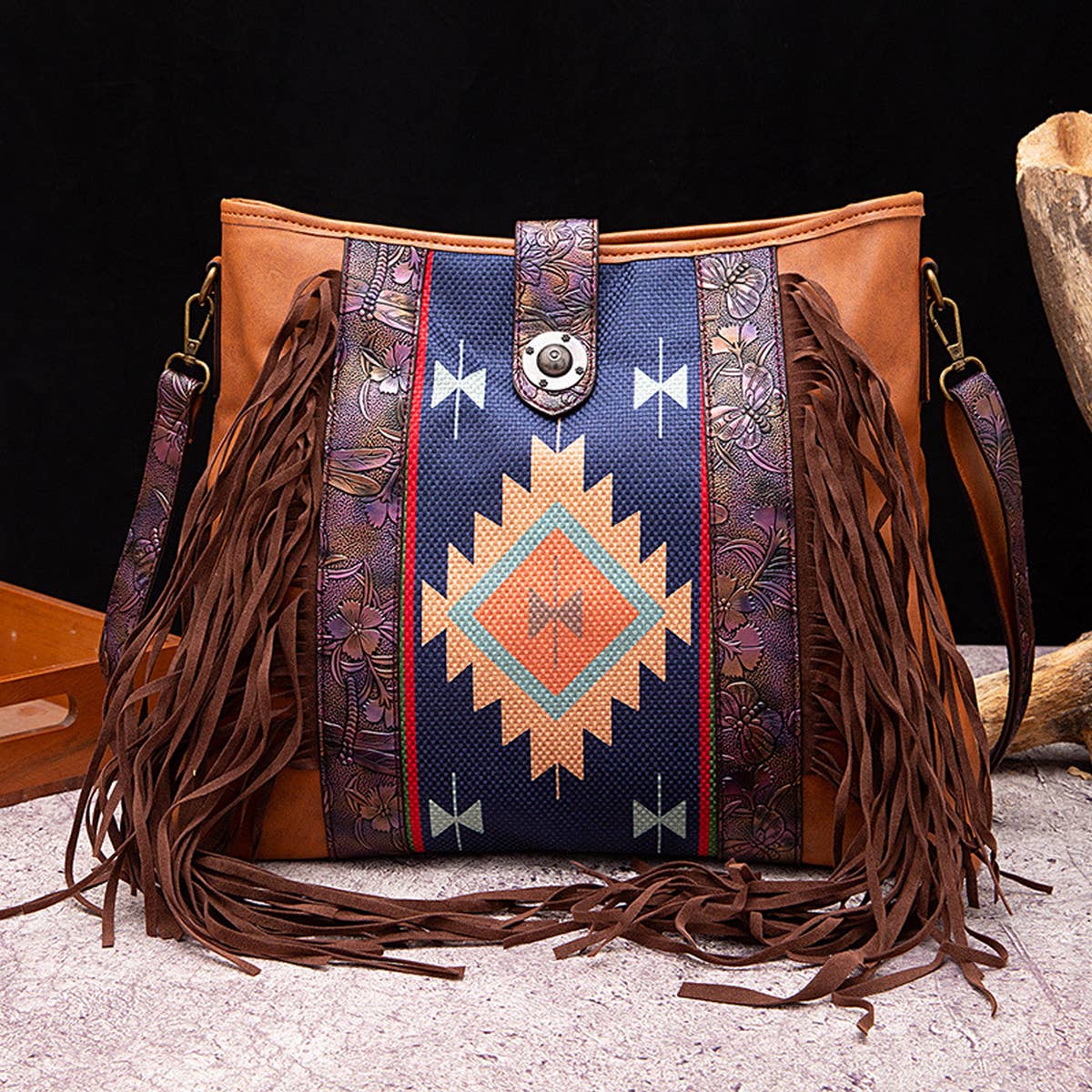 BOHEMIAN HAND-WOVEN FLOWING BEARD SHOULDER BAG_CWAB2579