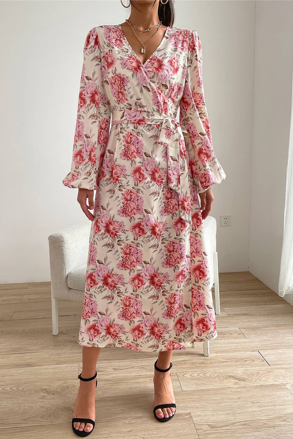 PRINTED LACE-UP WAISTLINE V-NECK SLIT DRESS