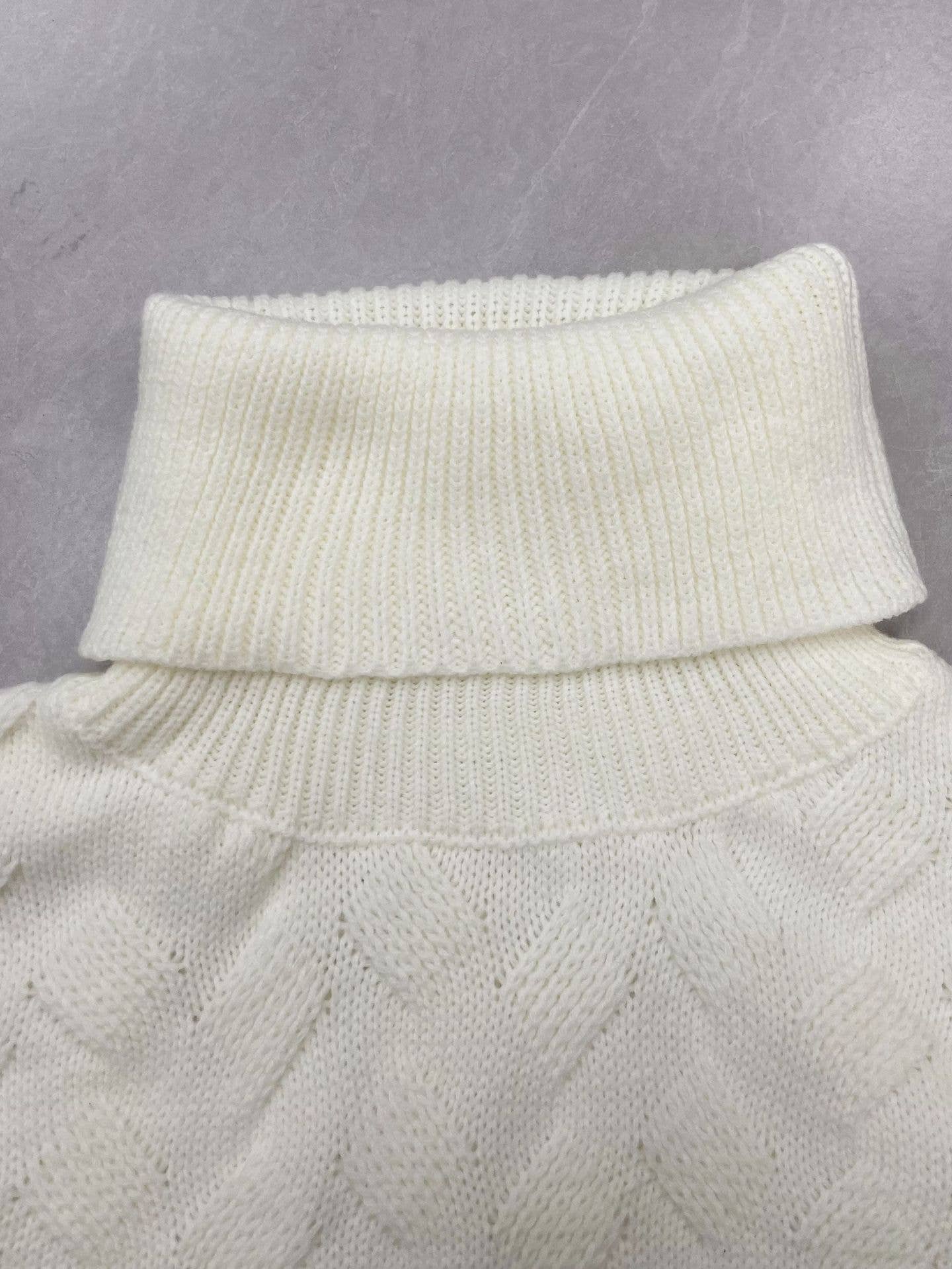 Laid-back high-neck knitted pullover sweater