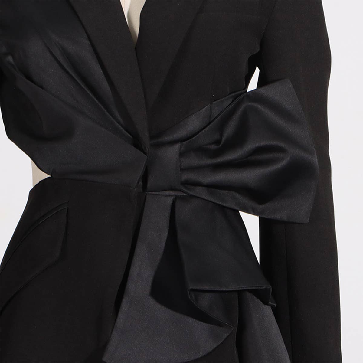 Sexy V-Neck Waist-Tie Blazer with Bow Design