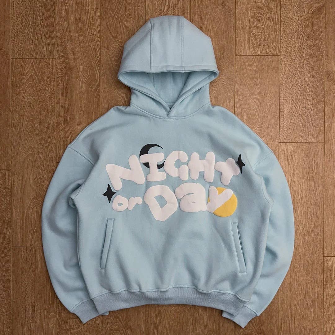 Simple, loose and versatile hooded sweatshirt