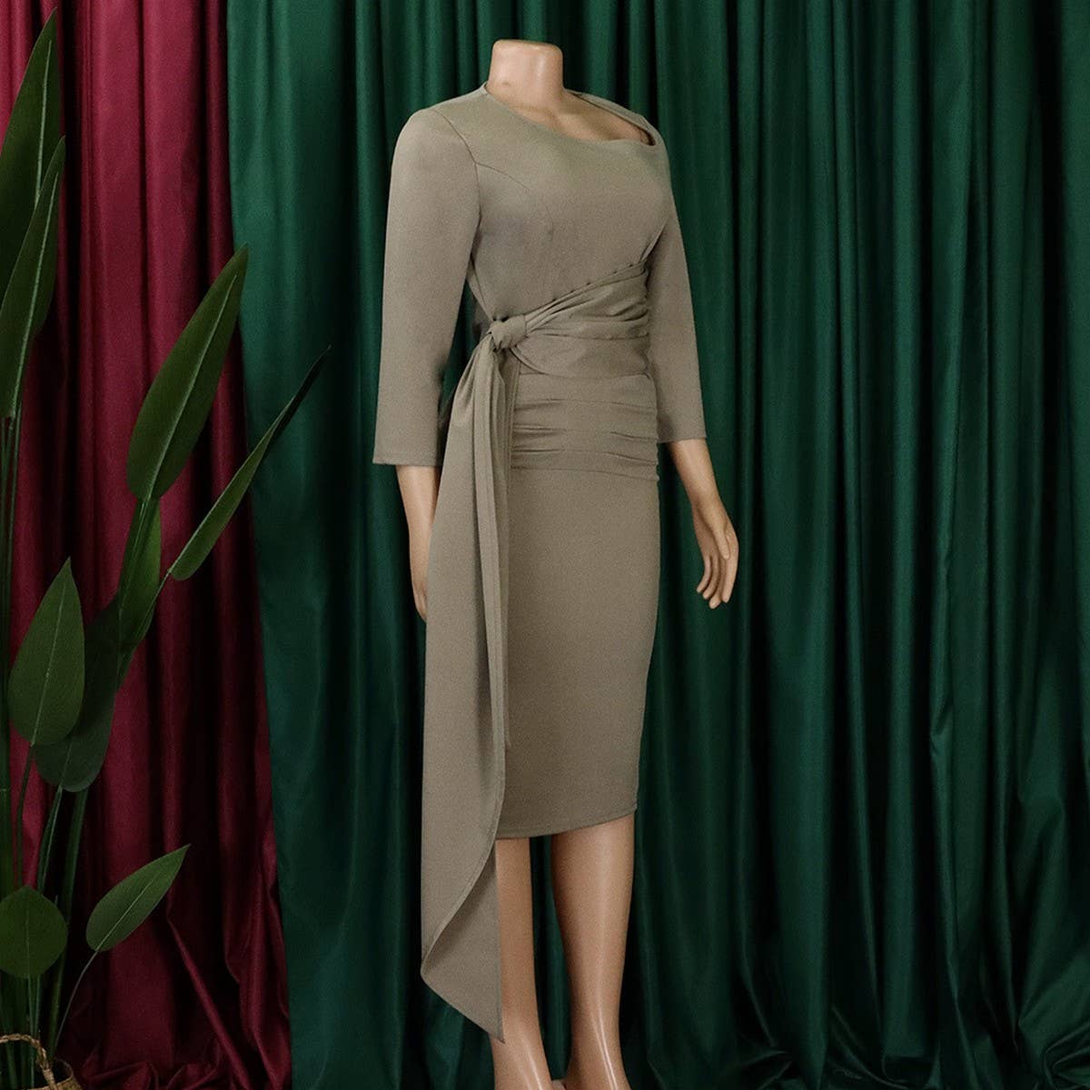 TEMPERAMENT COMMUTING PLEATED TIE DRESS
