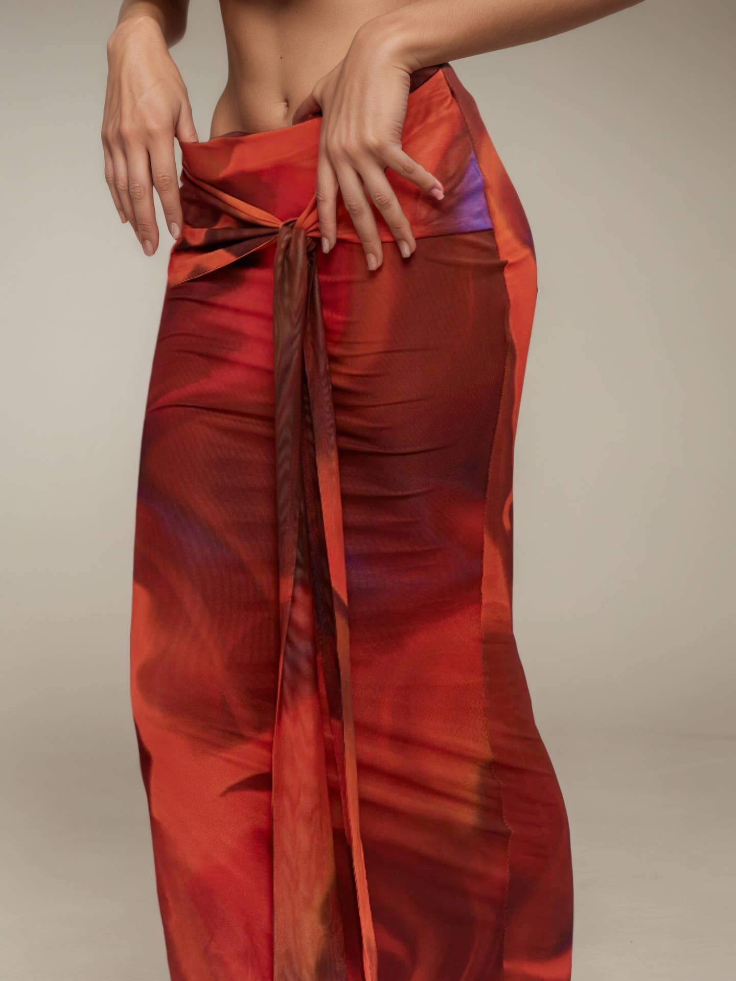 Retro printed, form-fitting, elegant skirt