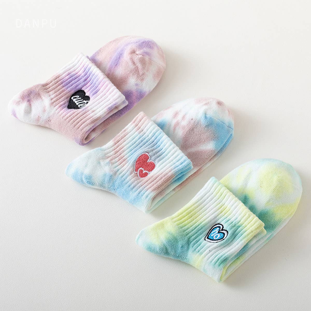 TIE-DYED LOVE EMBROIDERY SPORTS SOCKS
