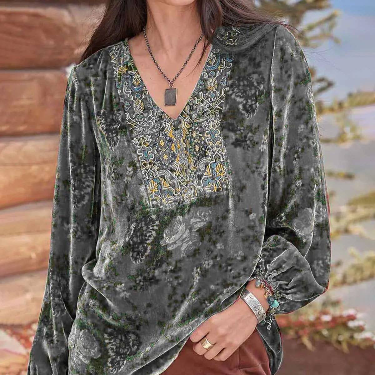 V-NECK RUFFLED PRINT LONG-SLEEVE CANARY T-SHIRT