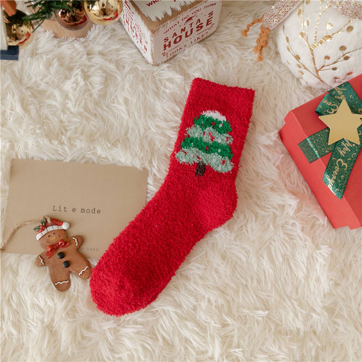CHRISTMAS ELK CORAL VELVET SOCKS