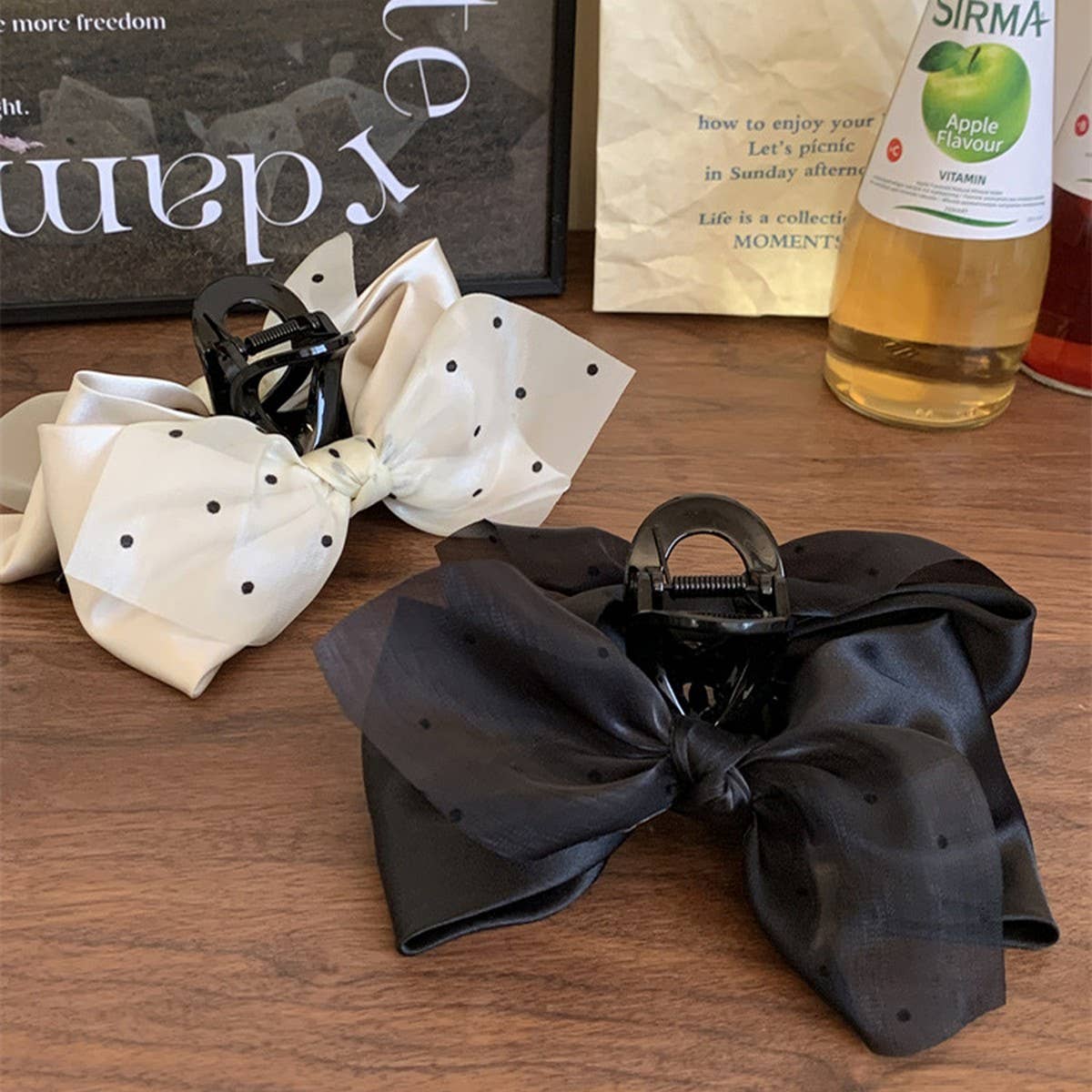 RETRO FRENCH BUTTERFLY MESH KNOT CLIP_CWAHA1284