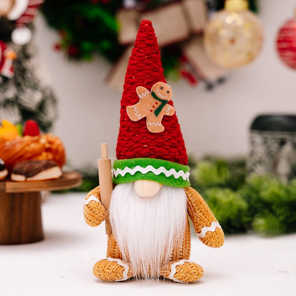 CWMM10340_RED GREEN GINGERBREAD GNOME CHRISTMAS DECOR