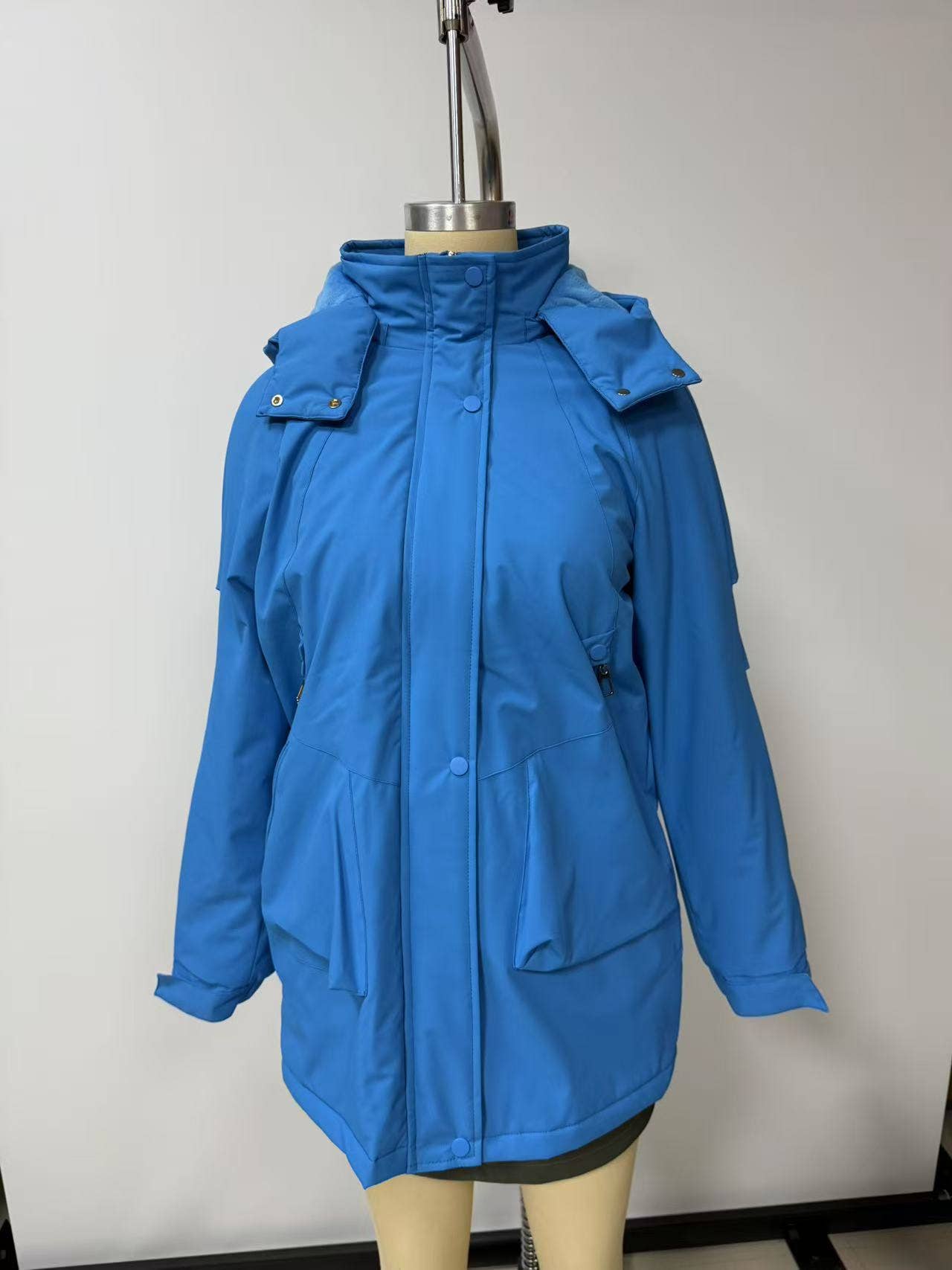 Windproof and warm long hiking jacket
