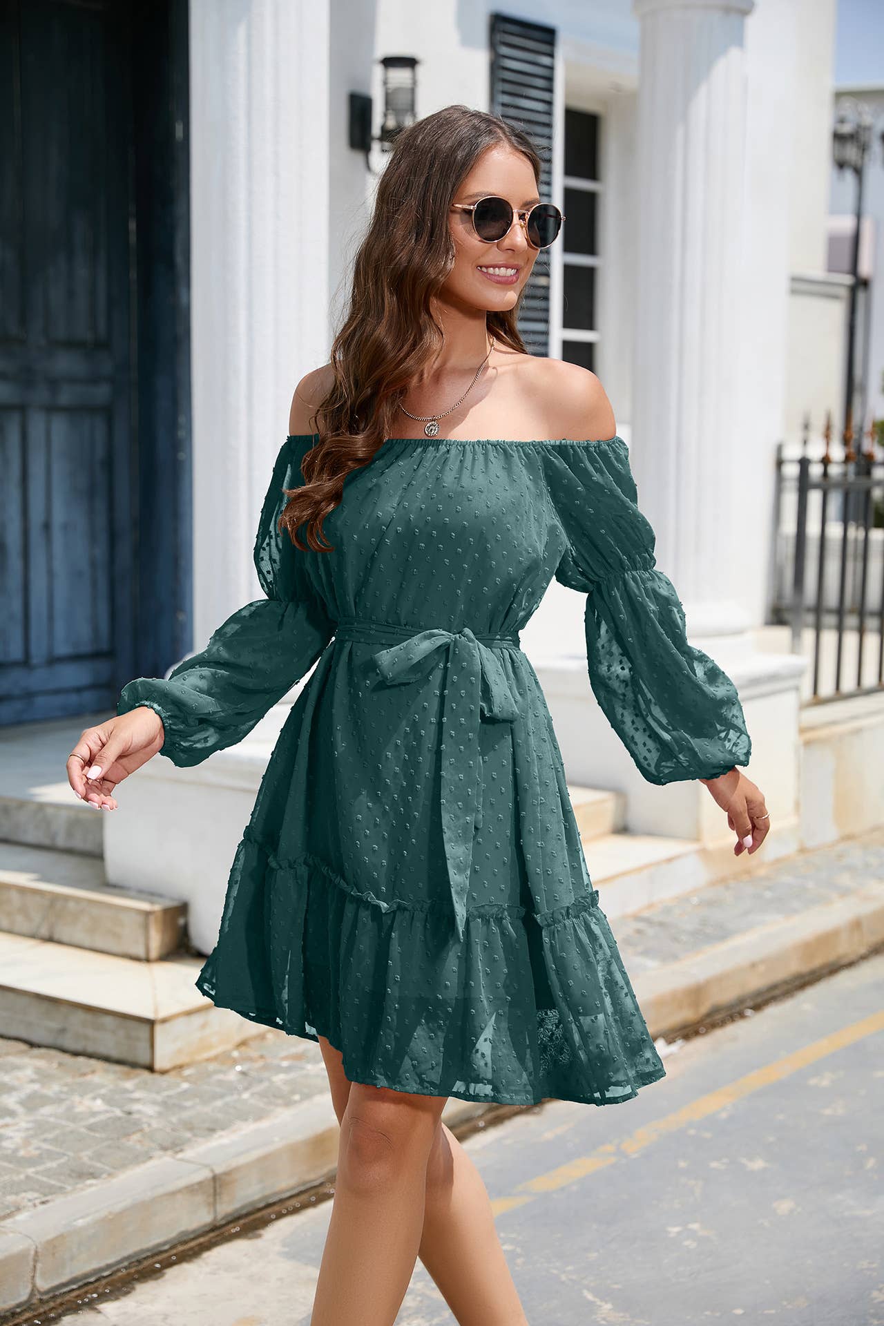 Loose one-shoulder hairball chiffon belt dress