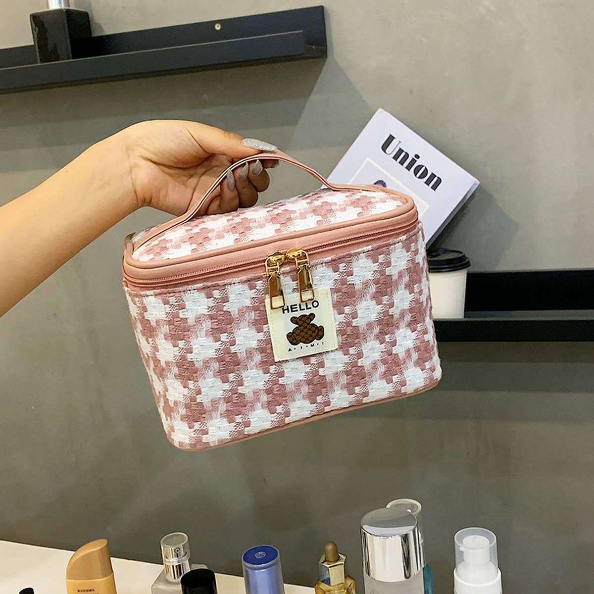 NEW HOUNDSTOOTH LARGE CAPACITY COSMETIC BAG_CWAB4412