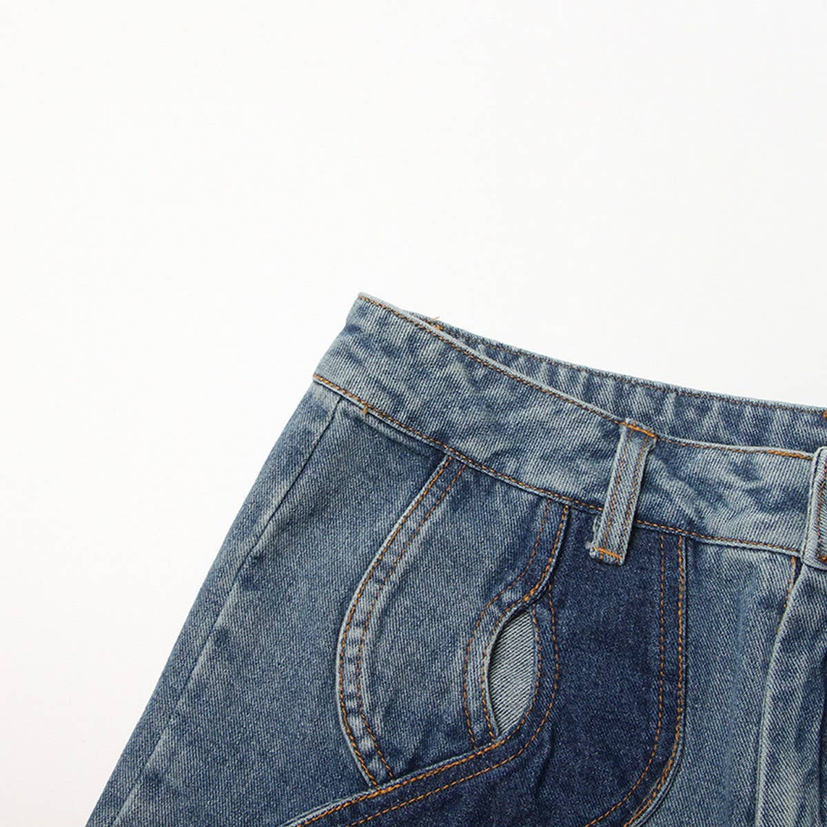 SPLICED CONTRASTING HOLLOW OUT JEANS_CWJP0189