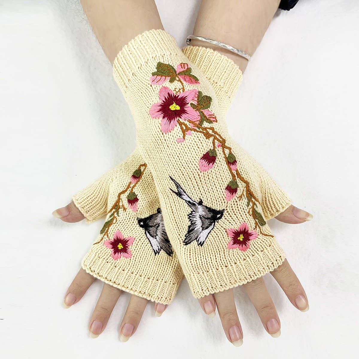 WOMEN'S EMBROIDERED SWALLOW HALF FINGER GLOVES_CWMM1666