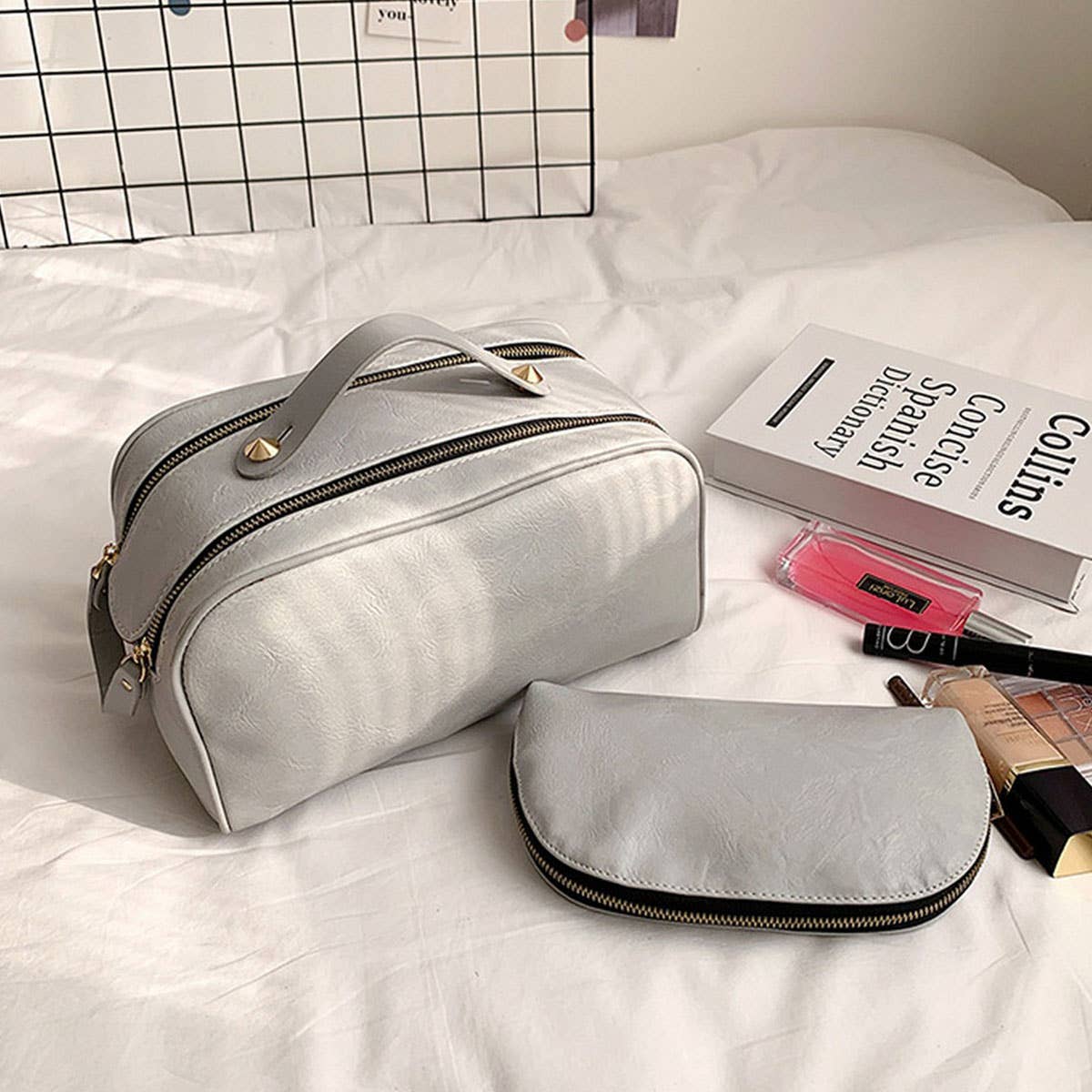 NEW LARGE CAPACITY MOTHER-AND-CHILD COSMETIC BAG_CWAB4490