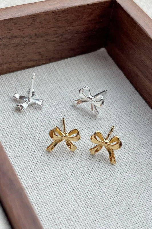 CWAJE1204_SMALL BRASS BOW STUD EARRINGS