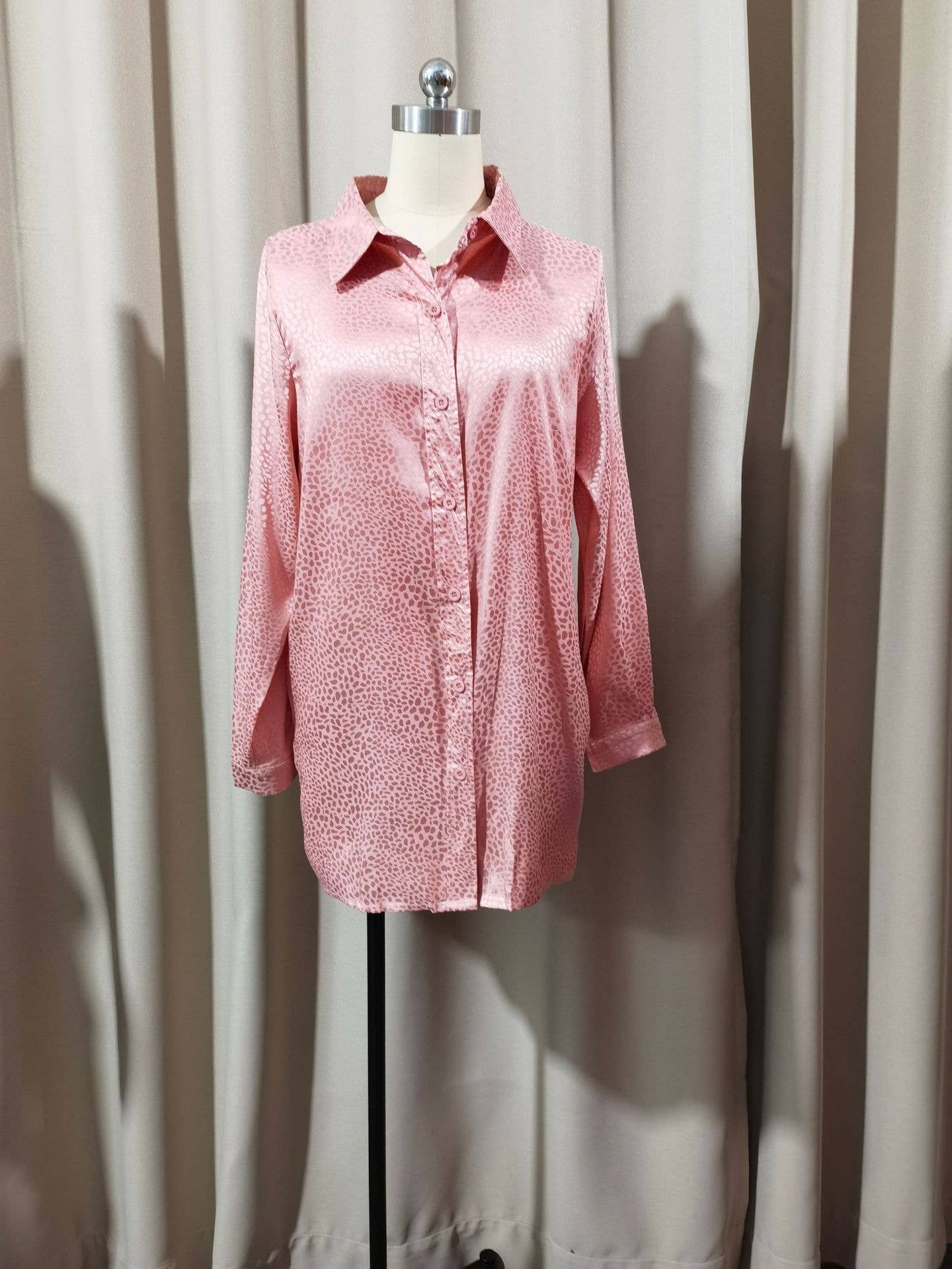 Elegant satin gravel pattern long-sleeved shirt