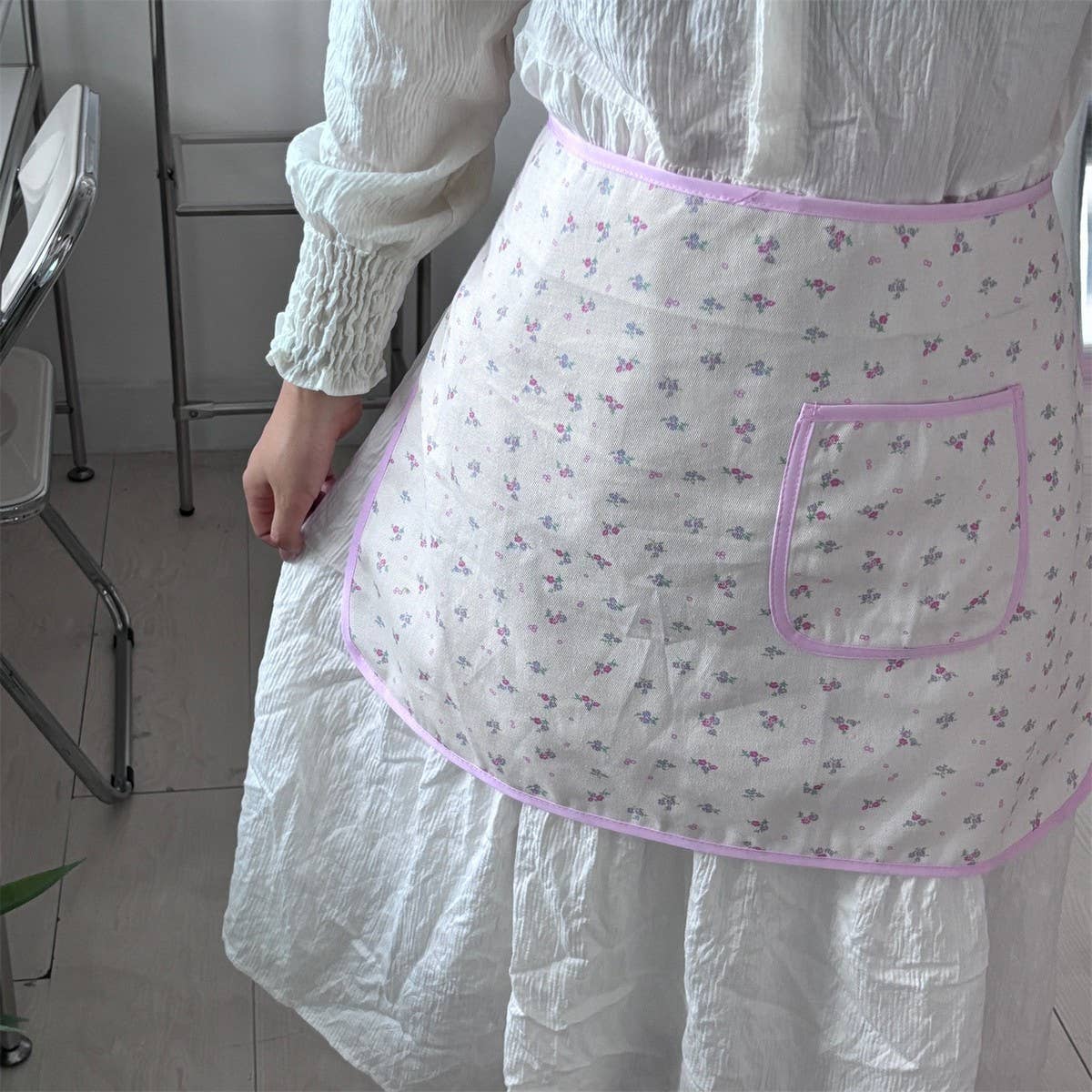 SMALL FRESH HALF-LENGTH CANVAS FLORAL APRON_CWMM5843
