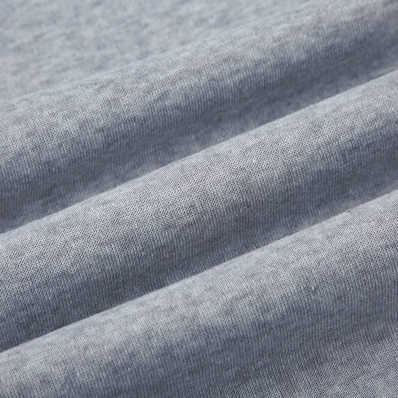 Sporty and fashionable flared trousers