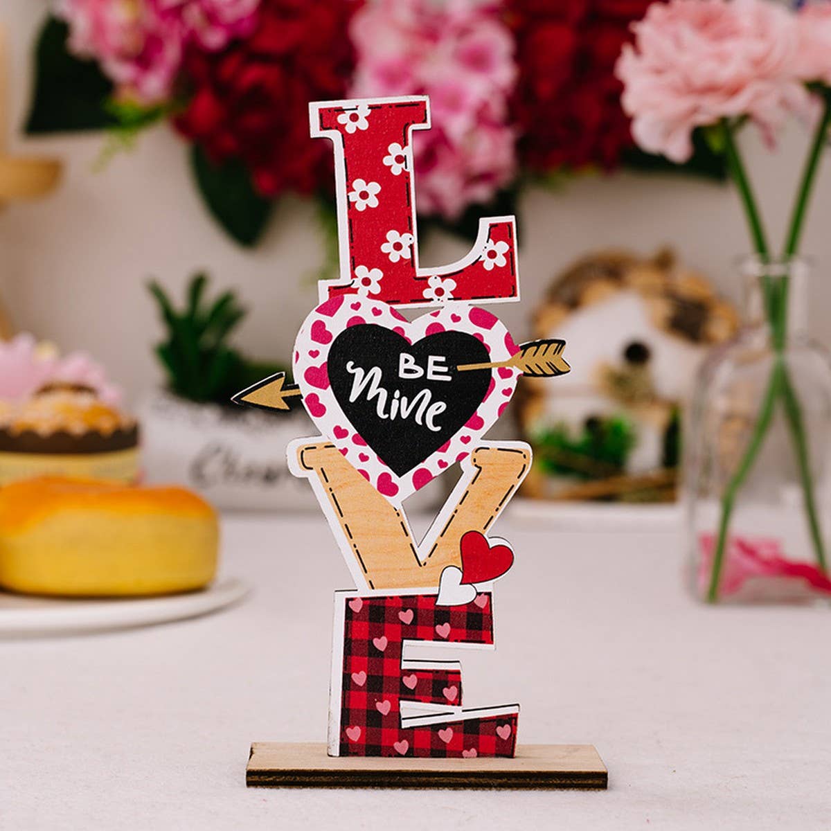 CWMM10280_VALENTINE WOODEN LOVE TABLETOP DECORATION