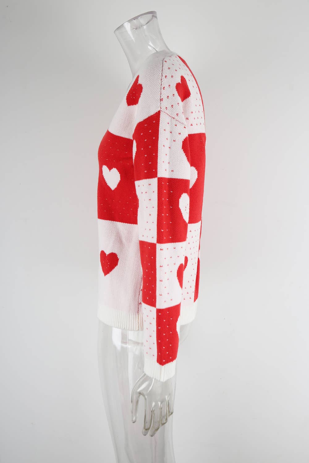 Valentine's Day heart-shaped knitted cardigan