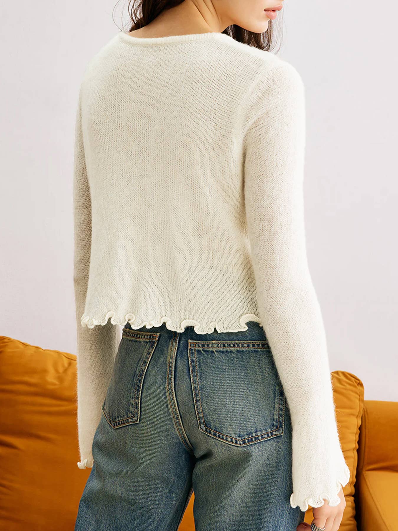 Three-dimensional flower ear-trimmed sweater