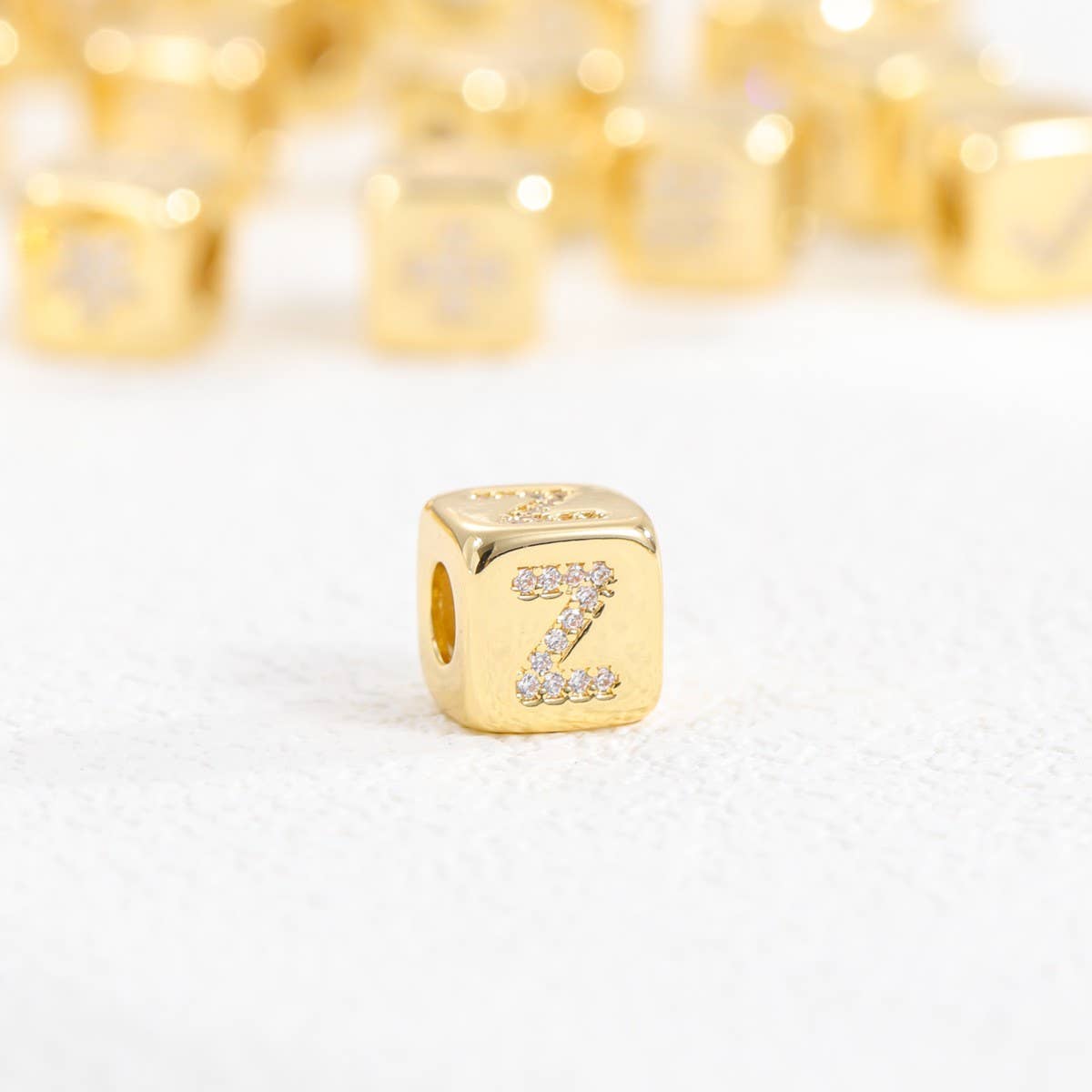 18K Gold-Plated Zirconia Dice Pendant Necklace_CWMM5876