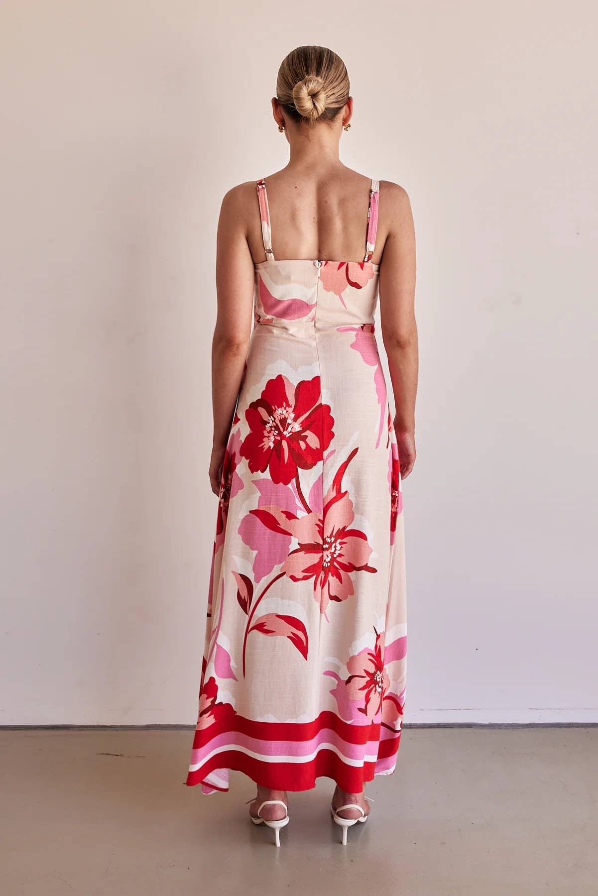 Holiday-chic slim floral print long halter dress