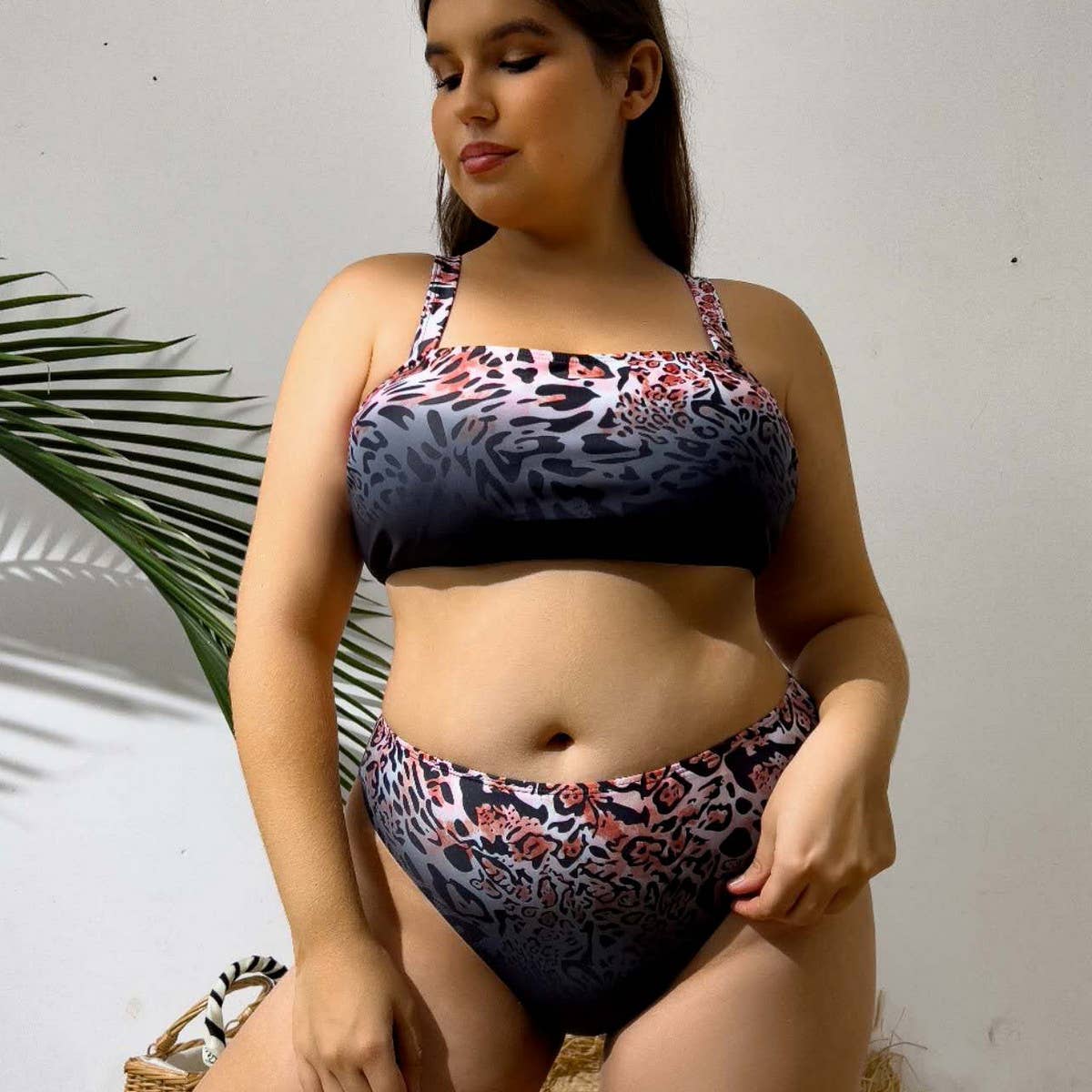 THREE-PIECE HIGH-WAISTED SPLIT BIKINI