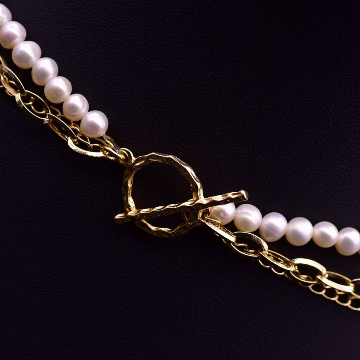 MULTI-LAYERED SIMPLE PEARL SWEATER NECKLACE