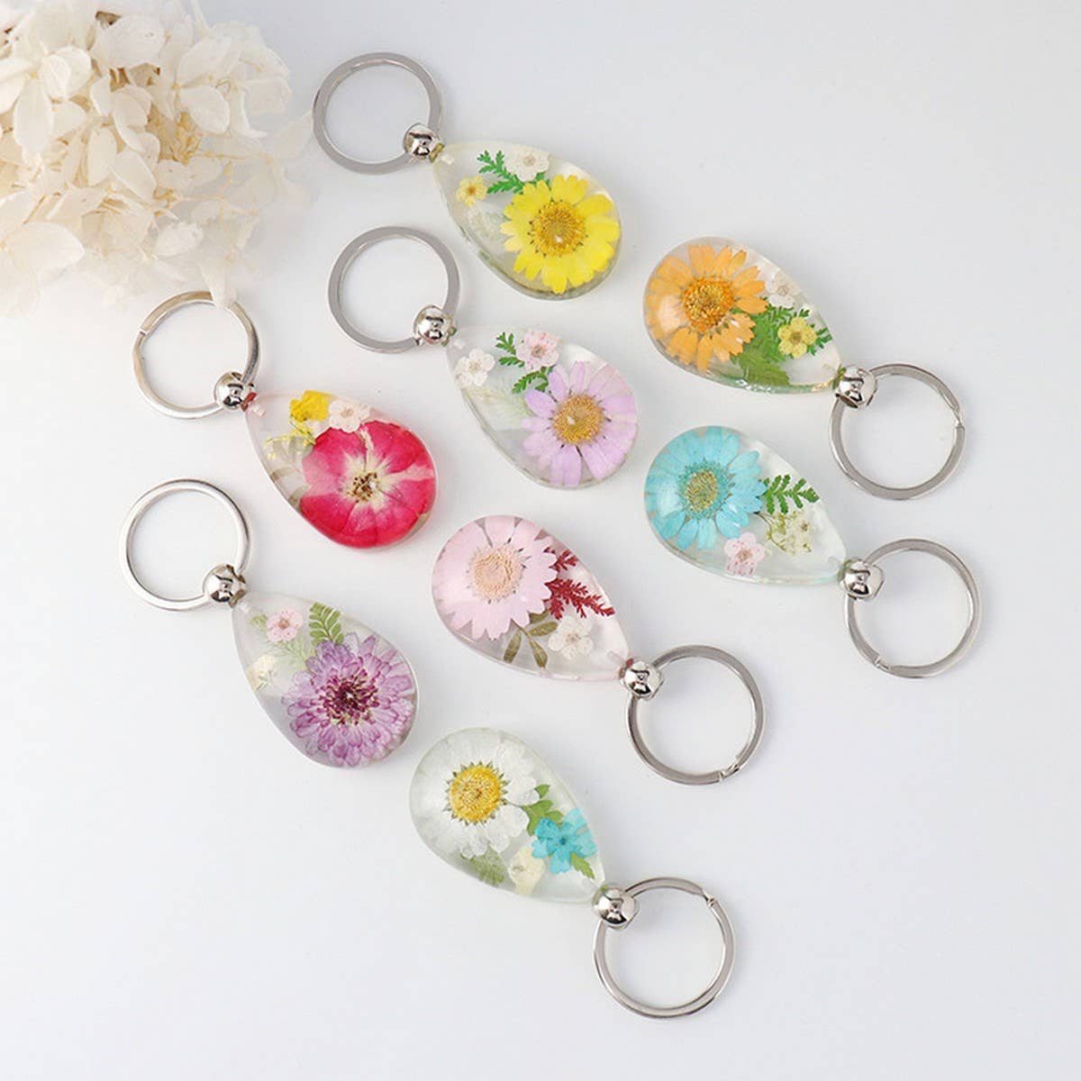 CREATIVE REAL FLOWER KEYCHAIN CAR PENDANT